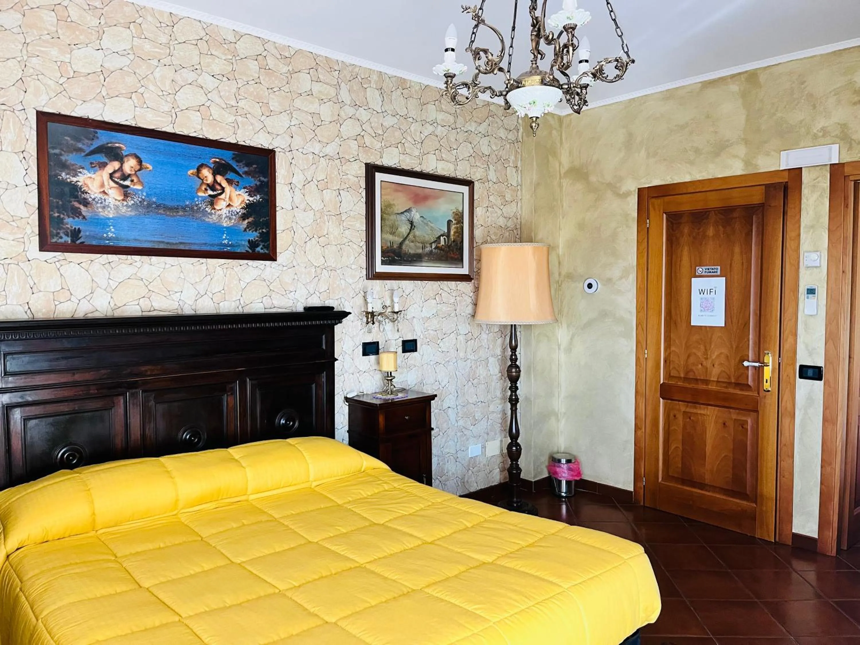 Bed in La Mammola Bed&Breakfast