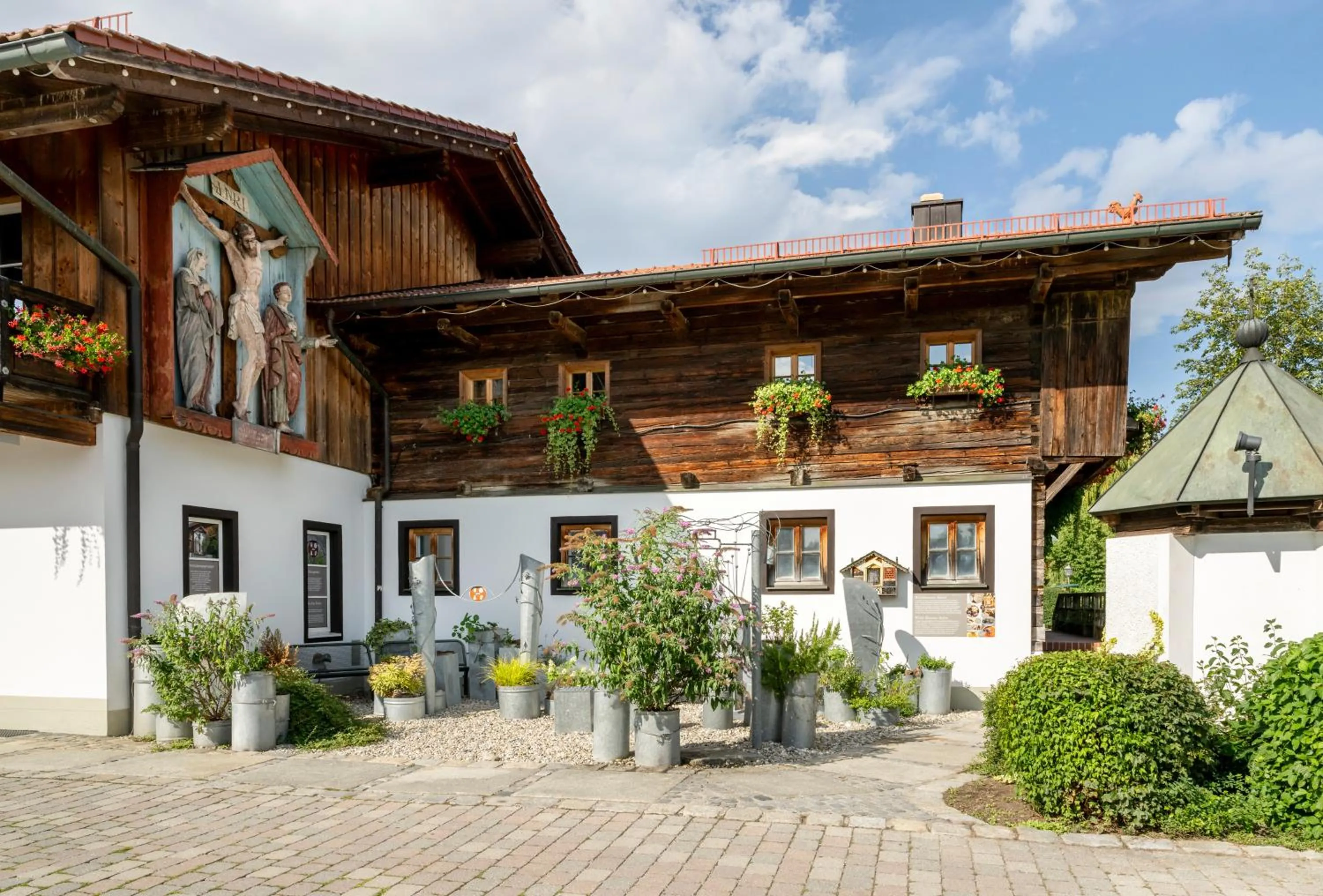 Property building in Hotel am Haslinger Hof