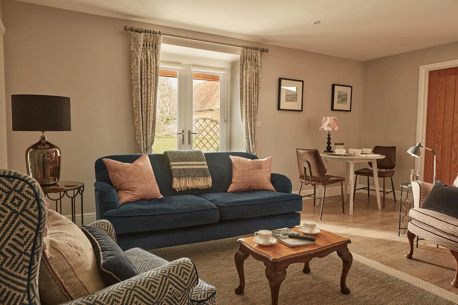 Living room in Cliff Farmhouse B&B Suites