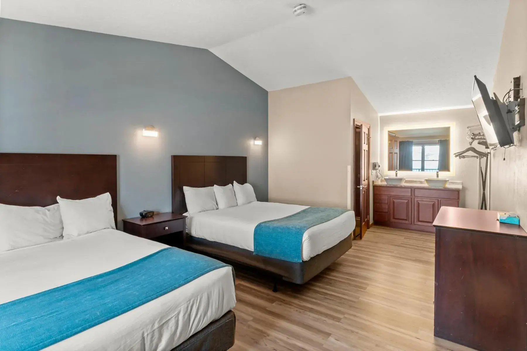 Edgewater Hotel and Suites Edgewater Hotel and Suites