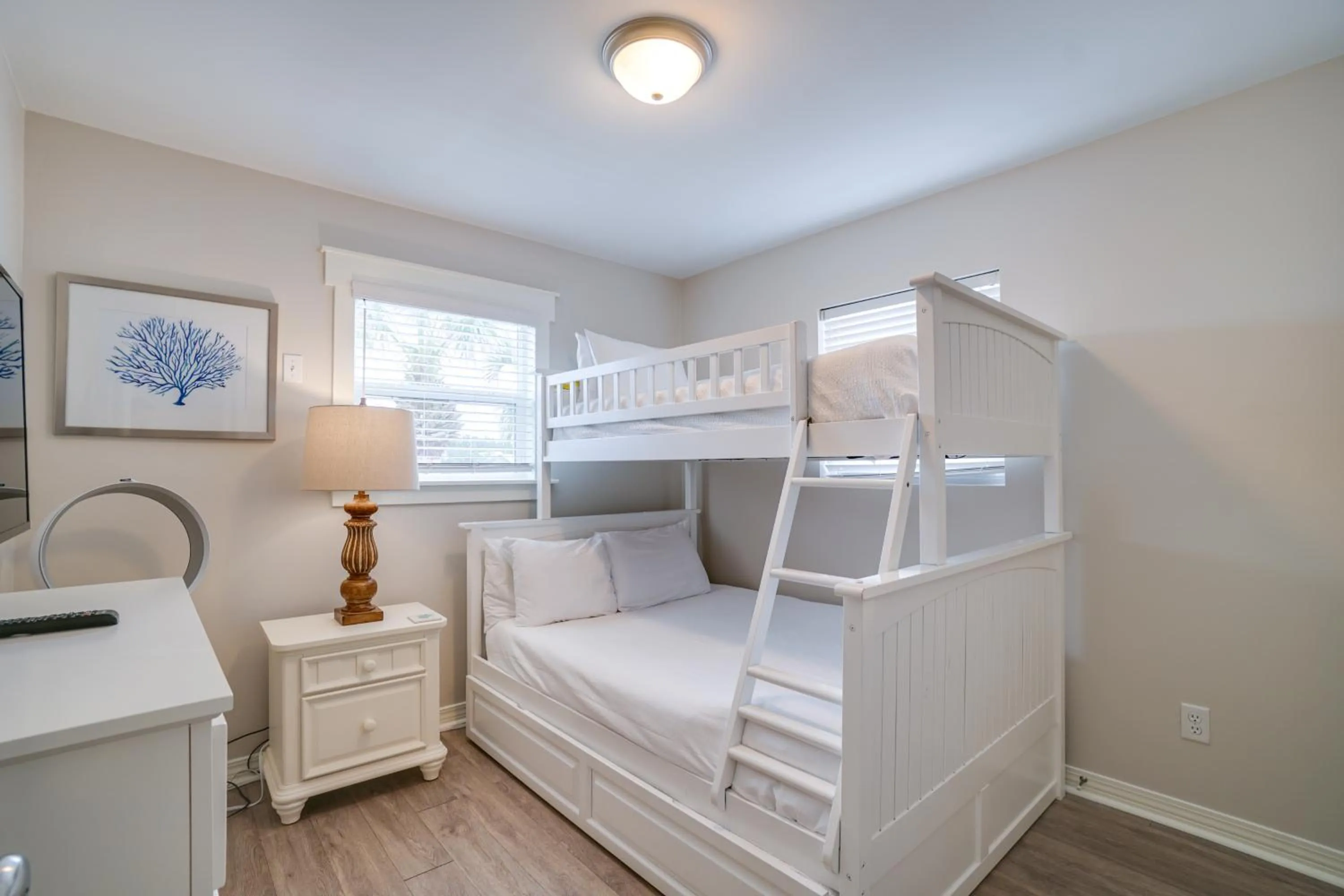 Bed in 30A Beach House - Walking on Sunshine