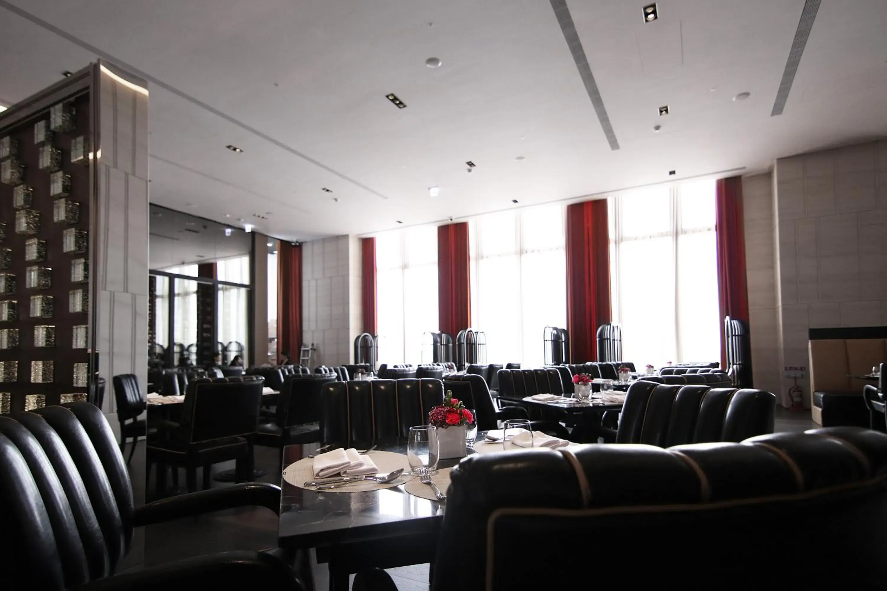 Restaurant/places to eat in H2O HOTEL Restaurant/places to eat in H2O HOTEL