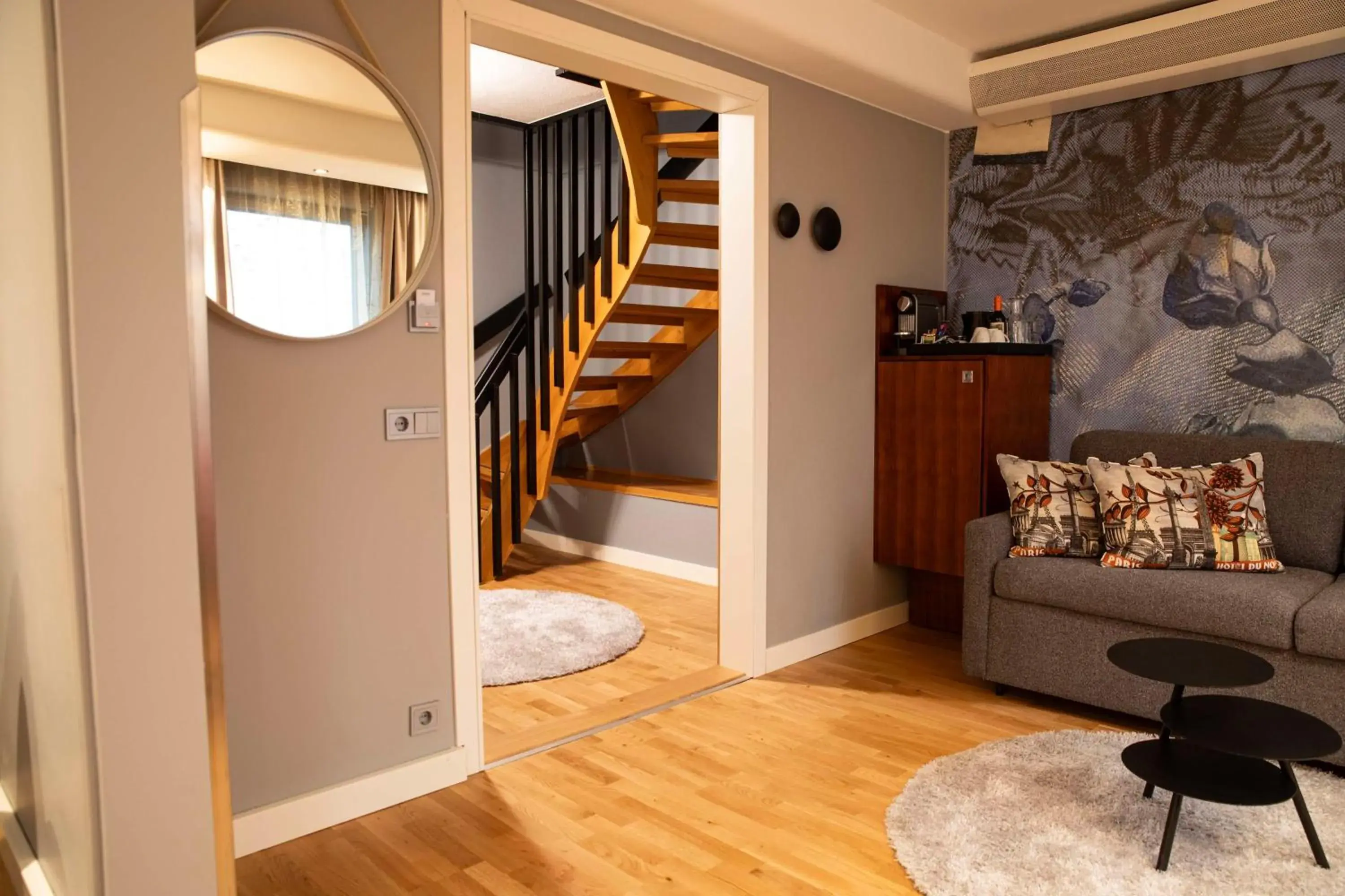 Photo of the whole room in Radisson Blu Arlandia Hotel, Stockholm-Arlanda Photo of the whole room in Radisson Blu Arlandia Hotel, Stockholm-Arlanda