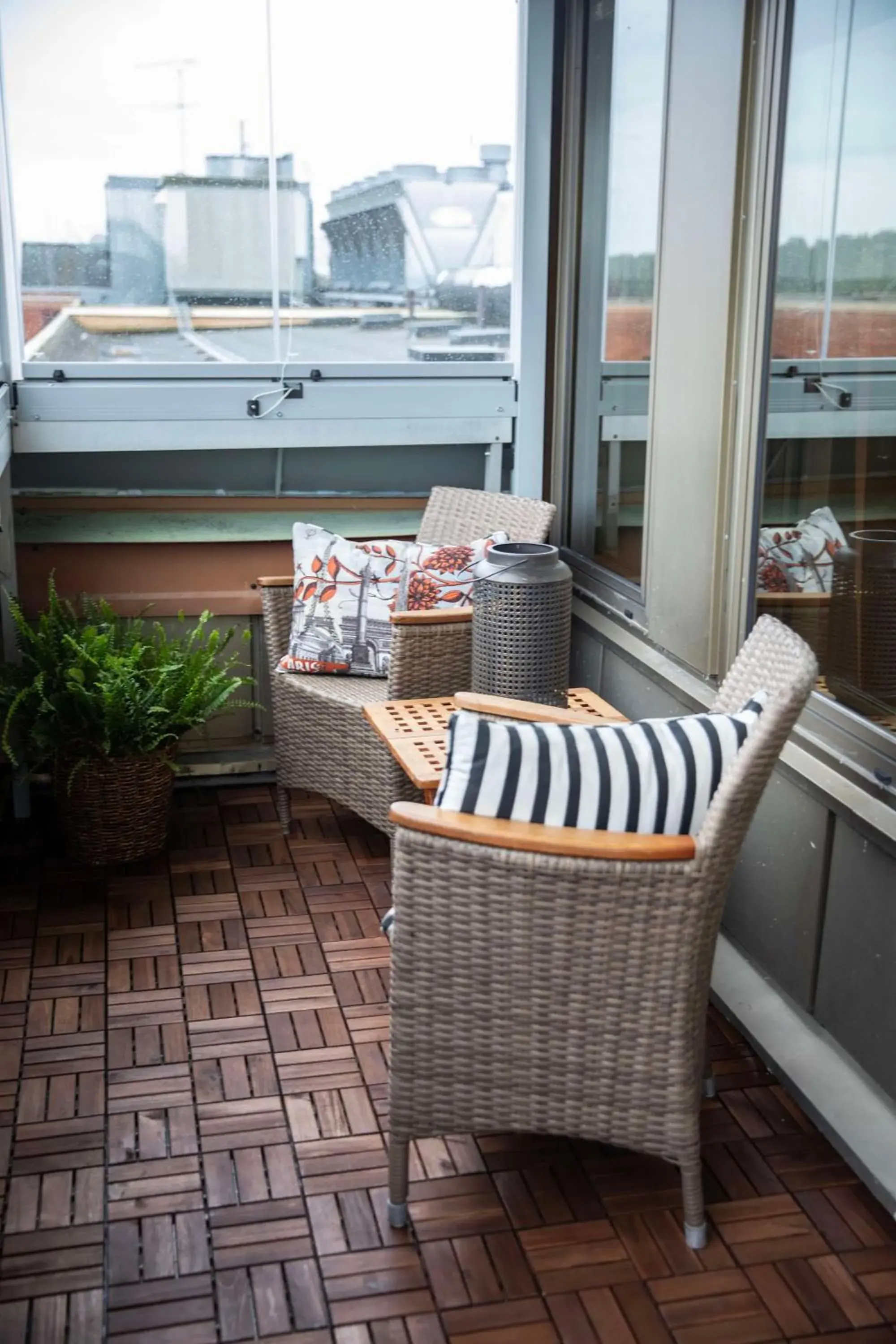 Photo of the whole room in Radisson Blu Arlandia Hotel, Stockholm-Arlanda Photo of the whole room in Radisson Blu Arlandia Hotel, Stockholm-Arlanda