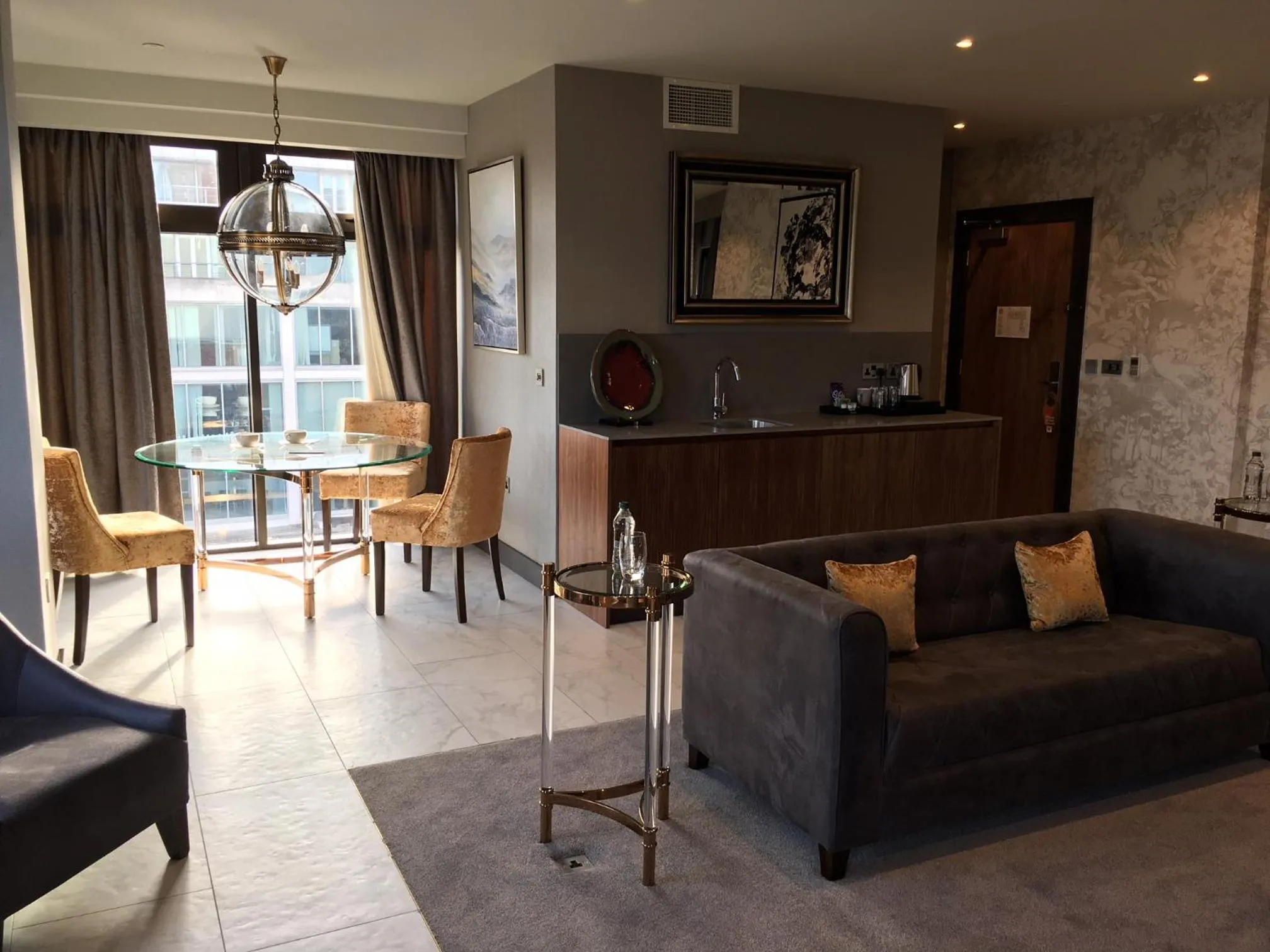 DoubleTree by Hilton Belfast City Ten Square