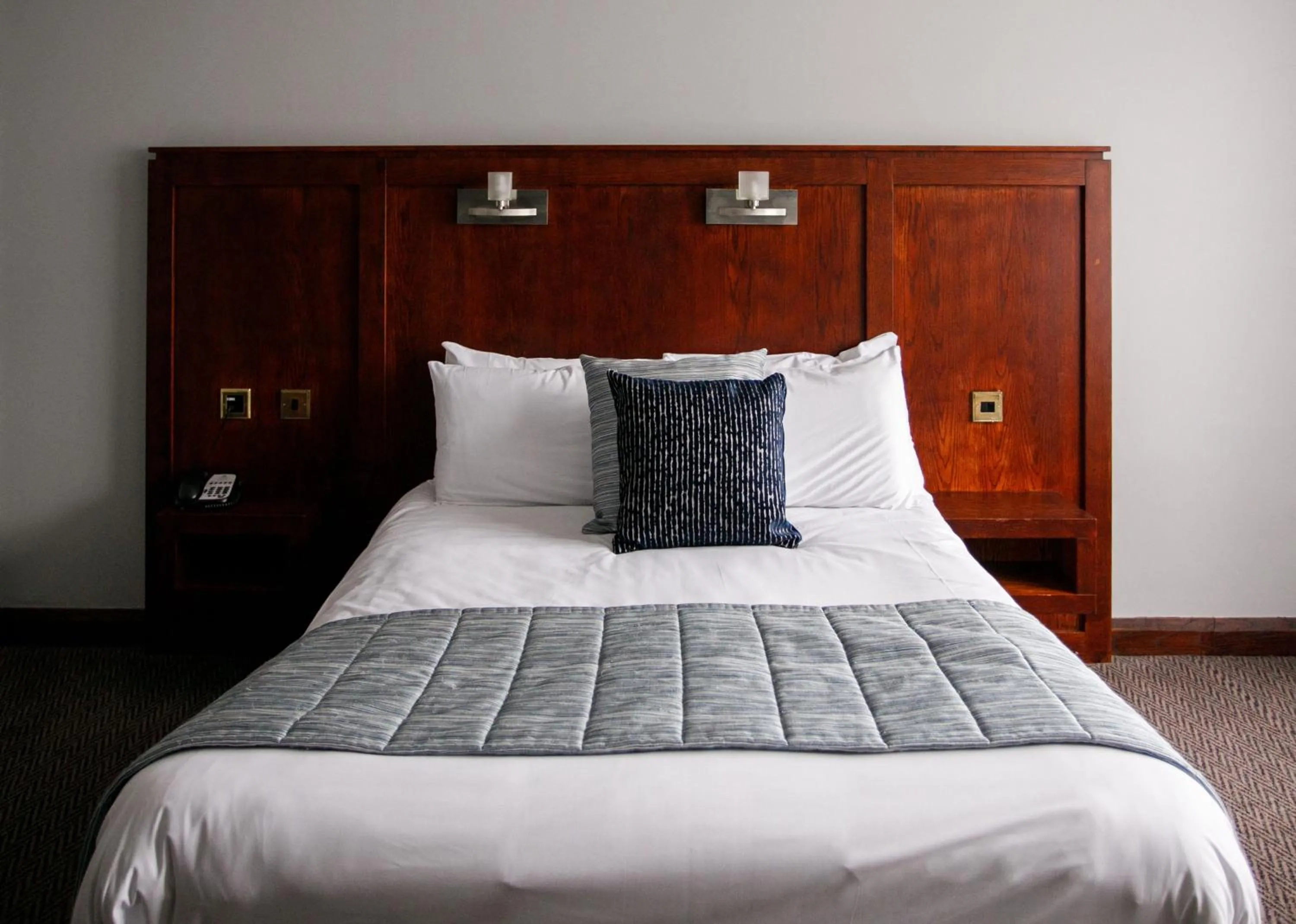 Bedroom, Bed in Mount Errigal Hotel, Conference & Leisure Centre