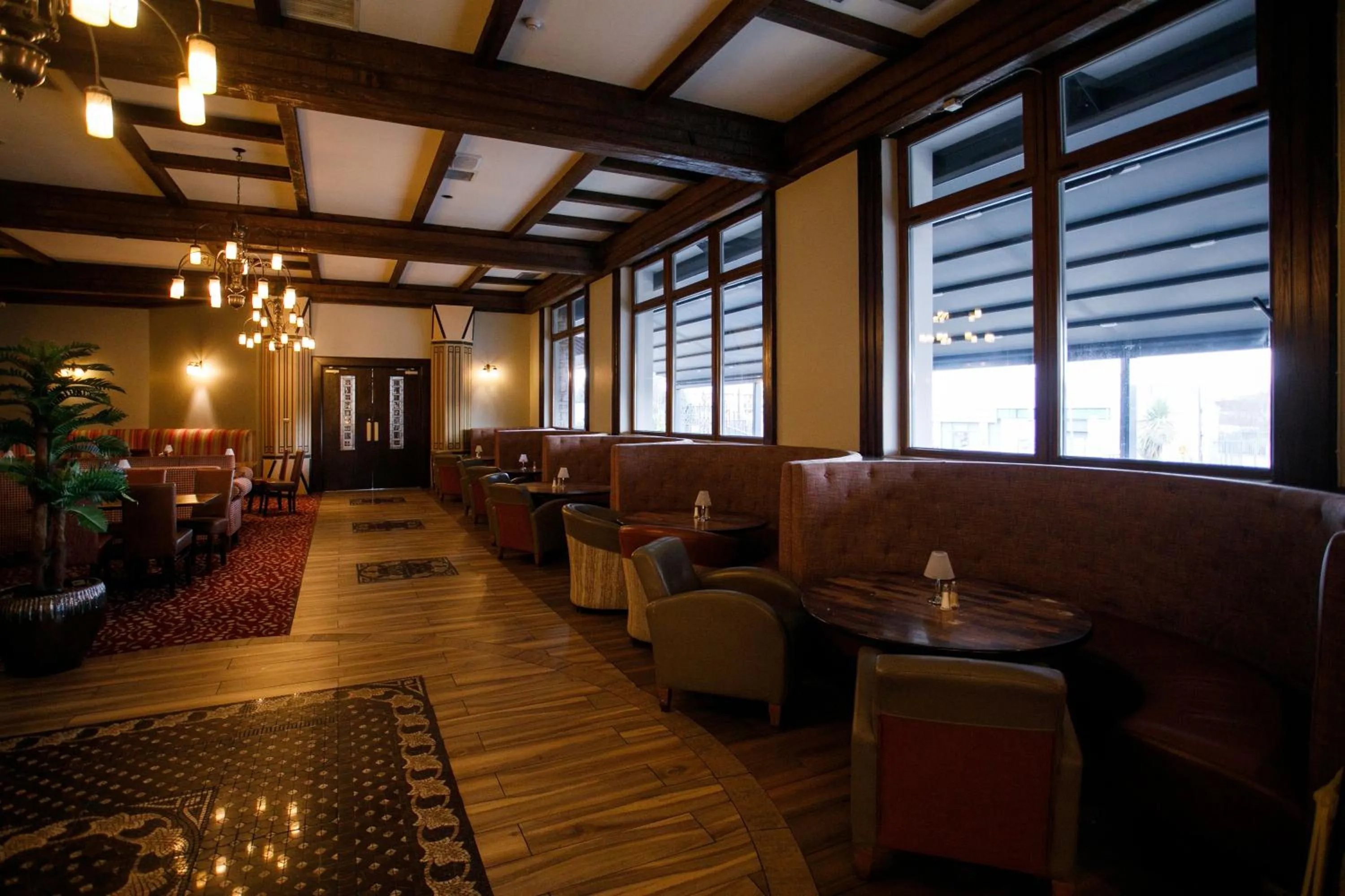 Lounge or bar in Mount Errigal Hotel, Conference & Leisure Centre