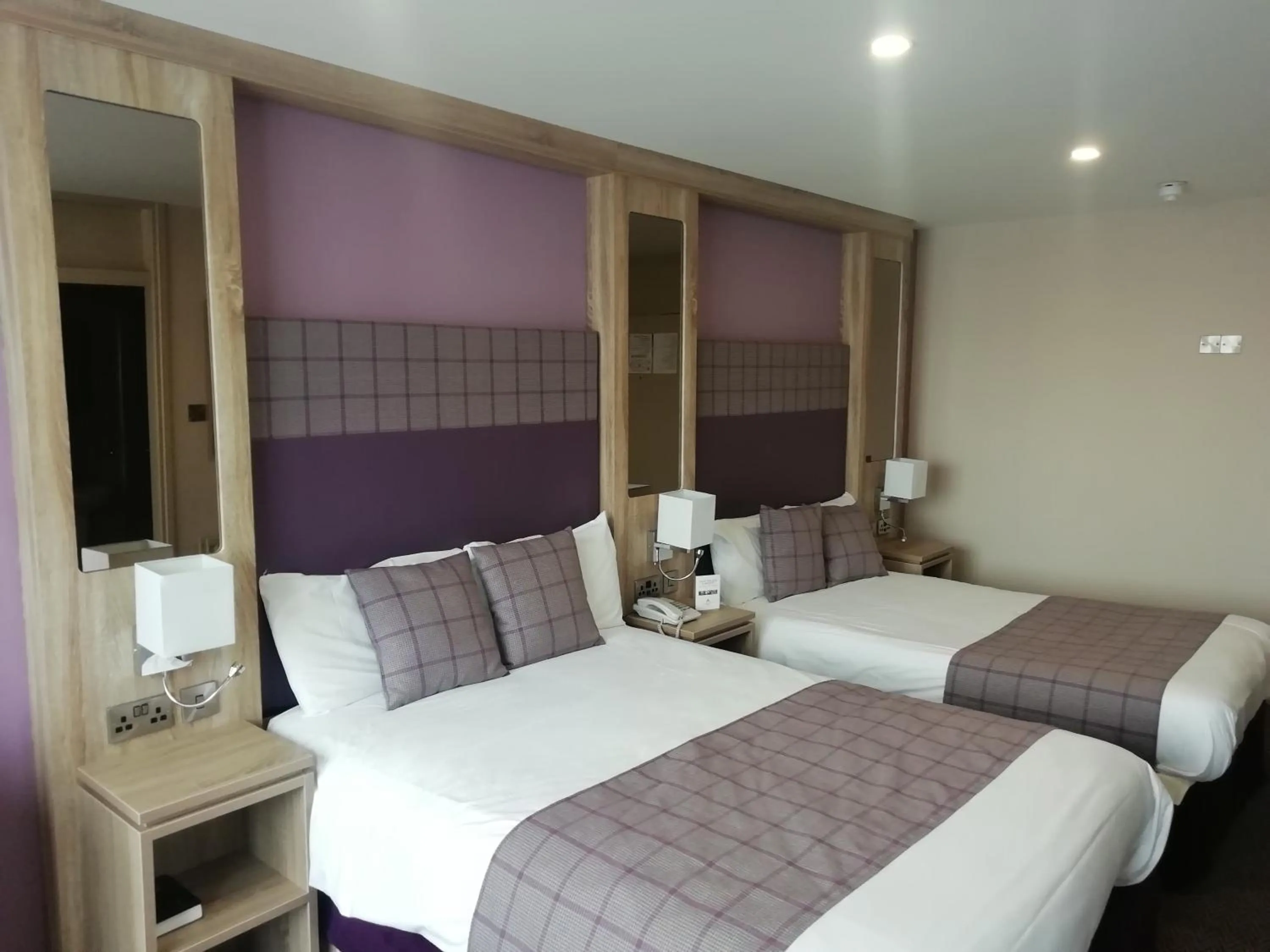 Bed in Mount Errigal Hotel, Conference & Leisure Centre