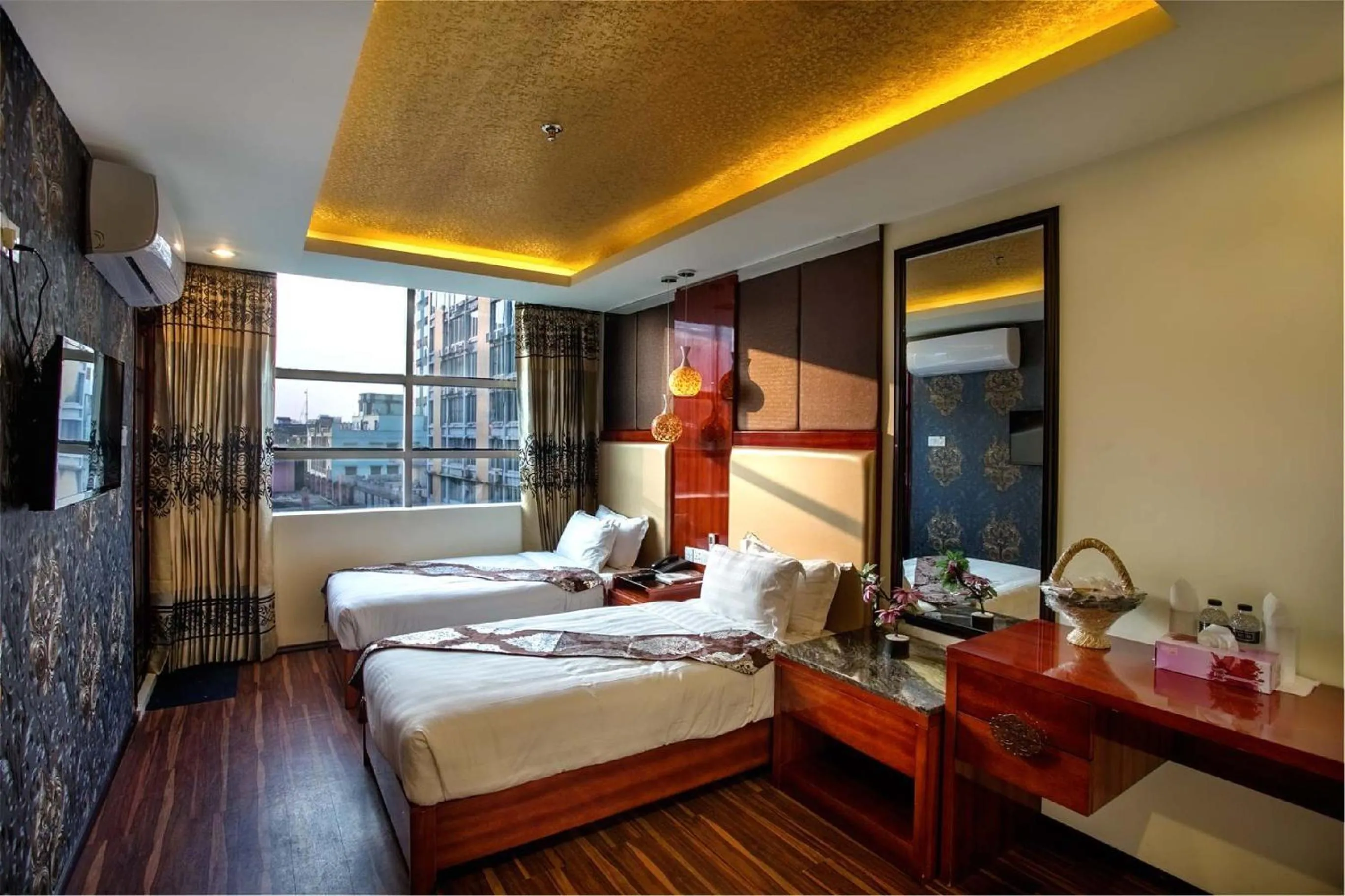 Living room, Bed in Hotel Noorjahan Grand