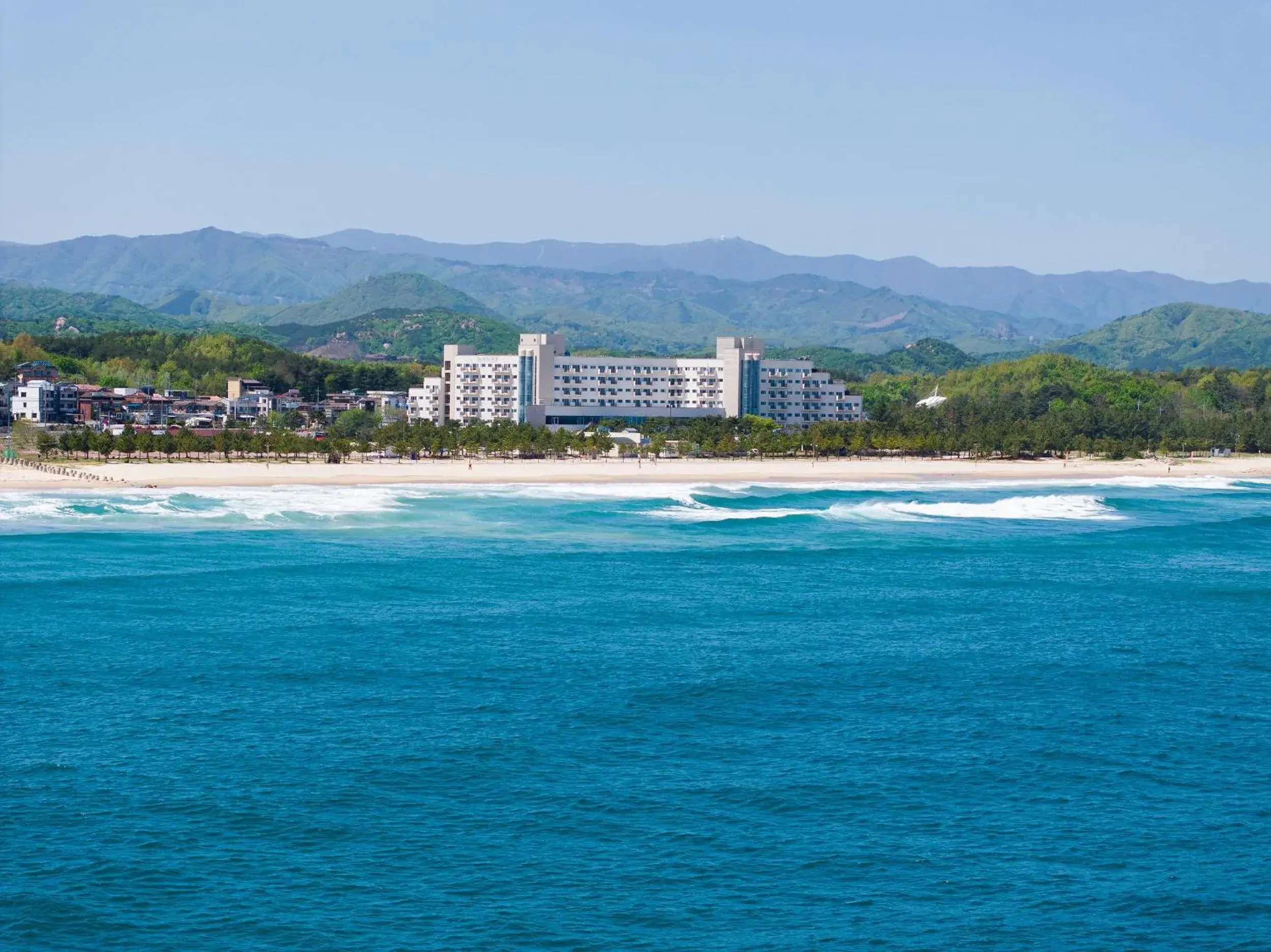 Neighbourhood, Property Building in Ocean 2 You Resort Seorak Beach Hotel & Condo Neighbourhood, Property Building in Ocean 2 You Resort Seorak Beach Hotel & Condo