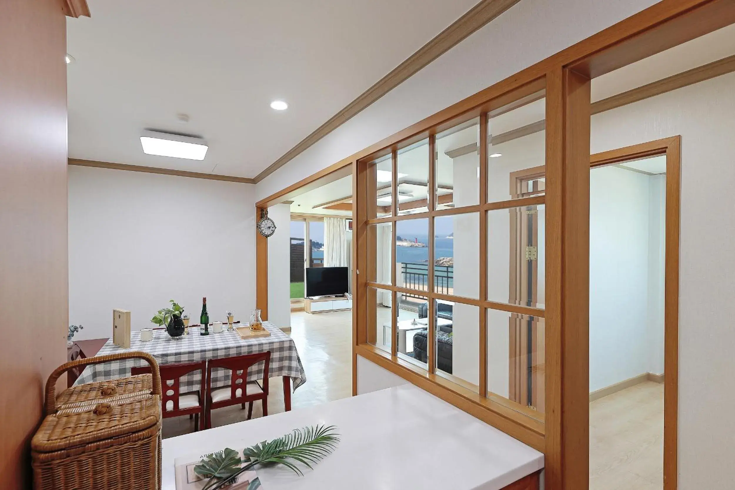 Living room in Ocean 2 You Resort Seorak Beach Hotel & Condo Living room in Ocean 2 You Resort Seorak Beach Hotel & Condo