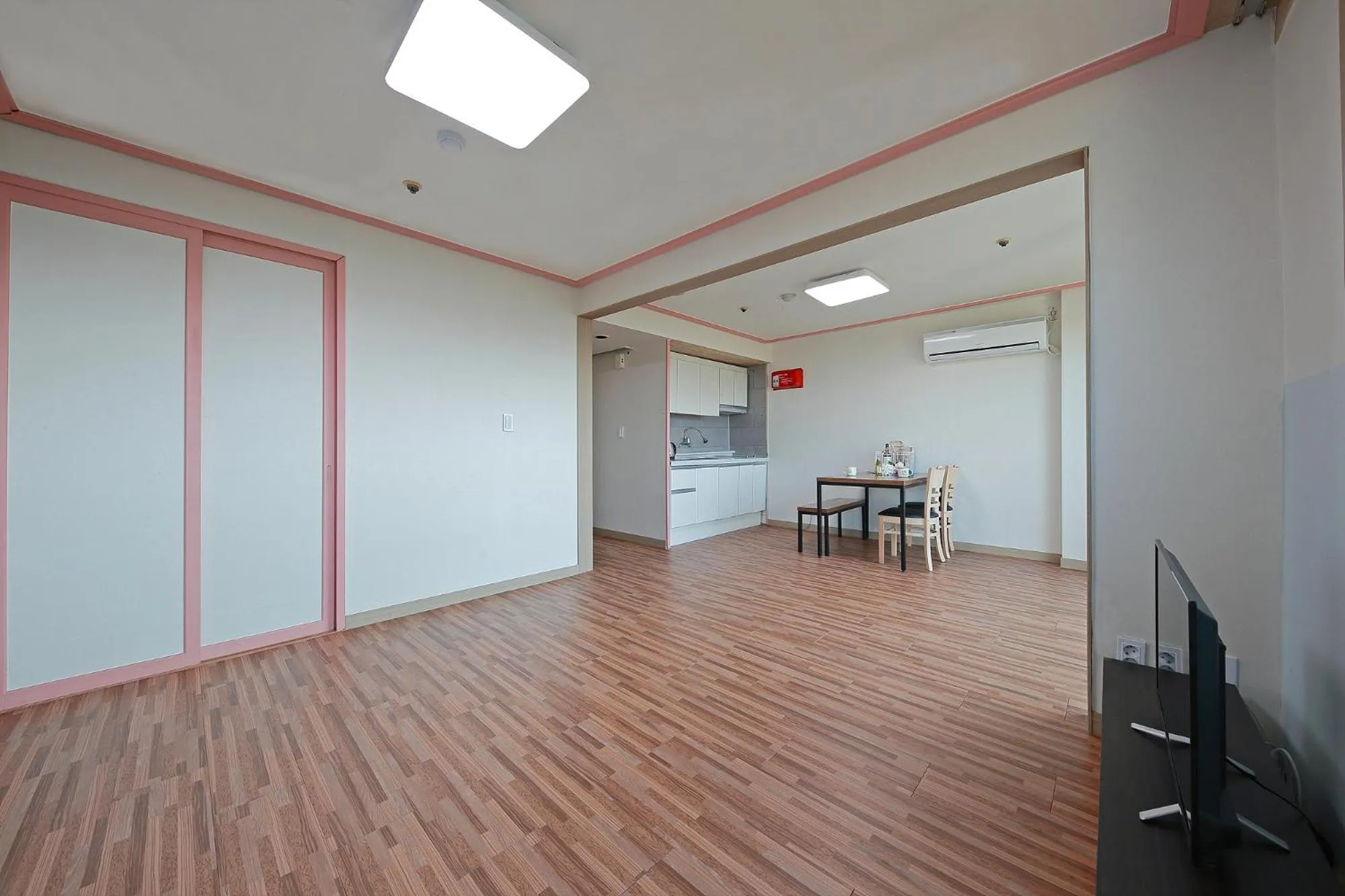 Photo of the whole room in Ocean 2 You Resort Seorak Beach Hotel & Condo