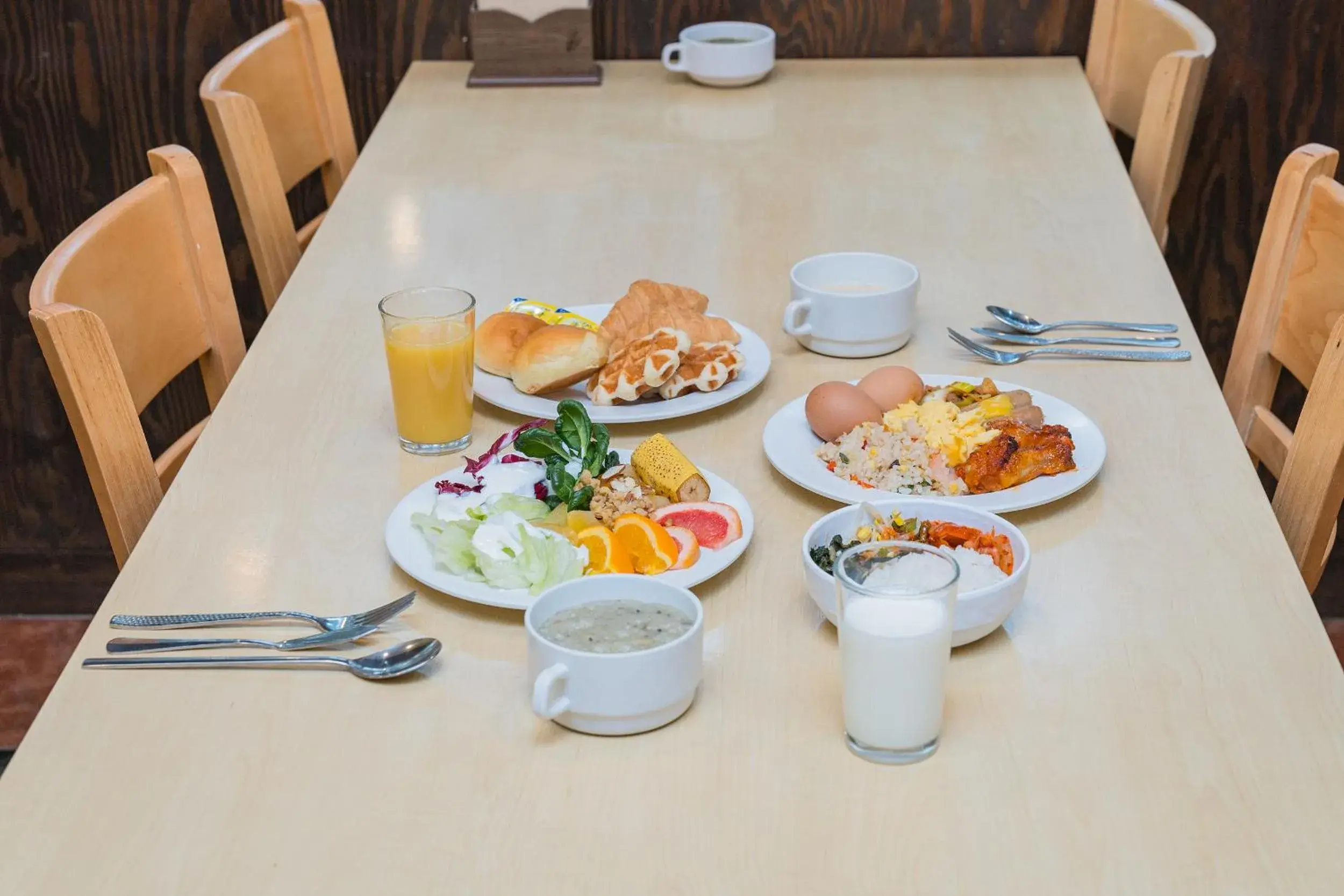 Buffet breakfast in Ocean 2 You Resort Seorak Beach Hotel & Condo Buffet breakfast in Ocean 2 You Resort Seorak Beach Hotel & Condo