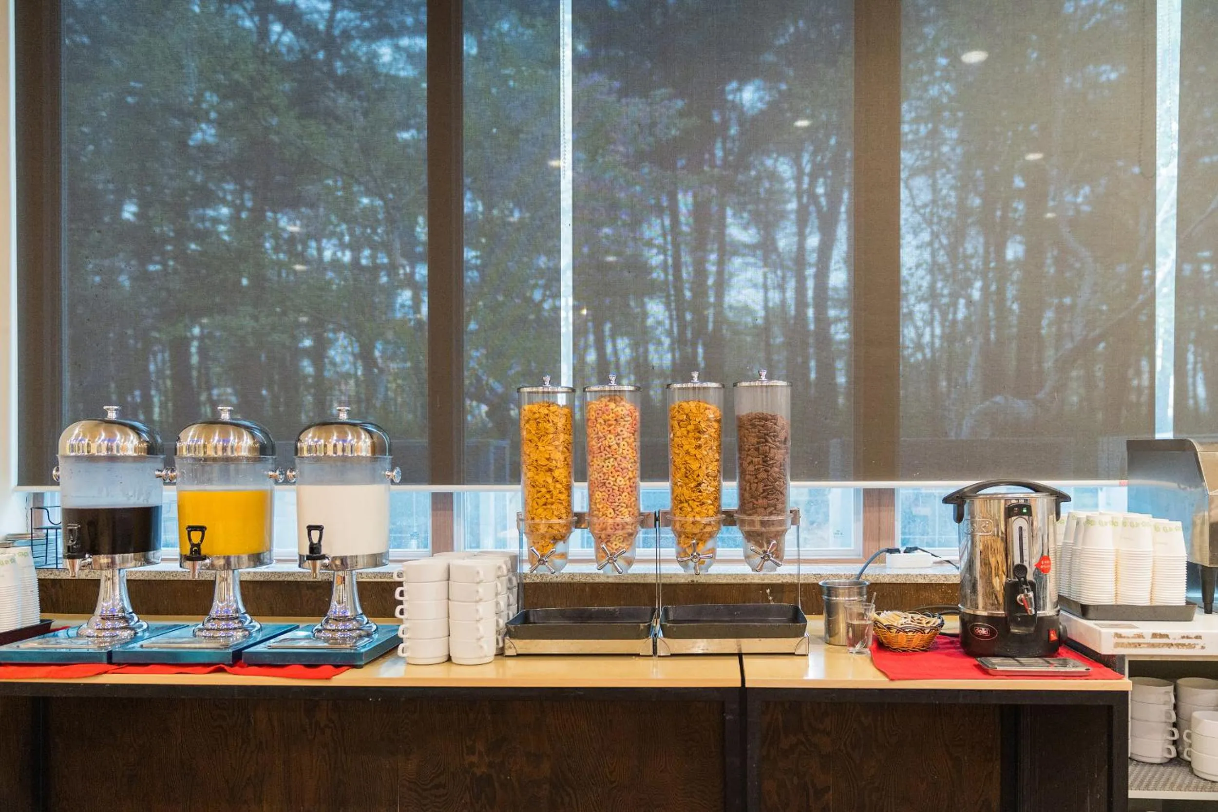 Buffet breakfast in Ocean 2 You Resort Seorak Beach Hotel & Condo