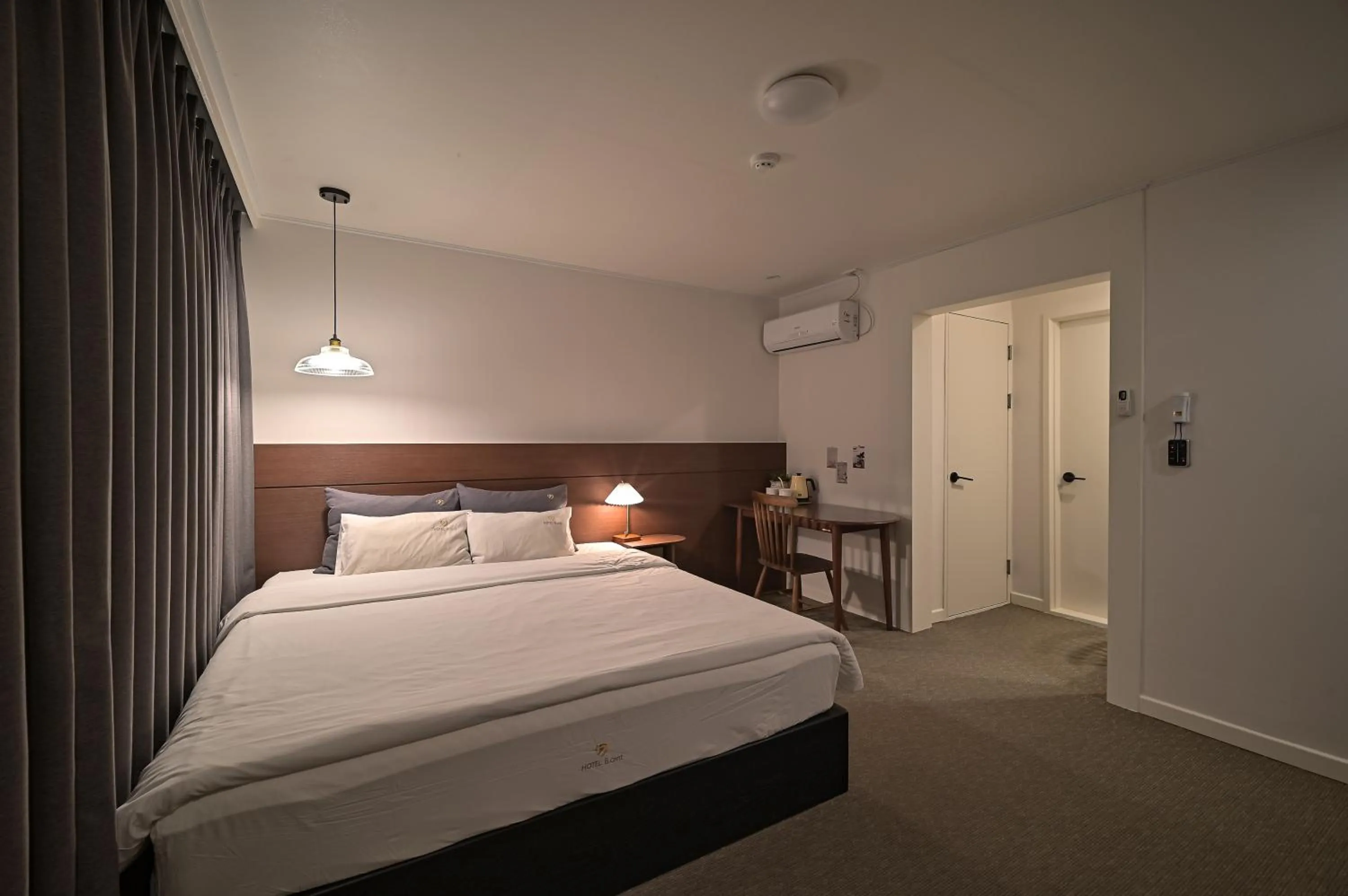 Bed in Hotel Gonggam Gonggan Busan Station