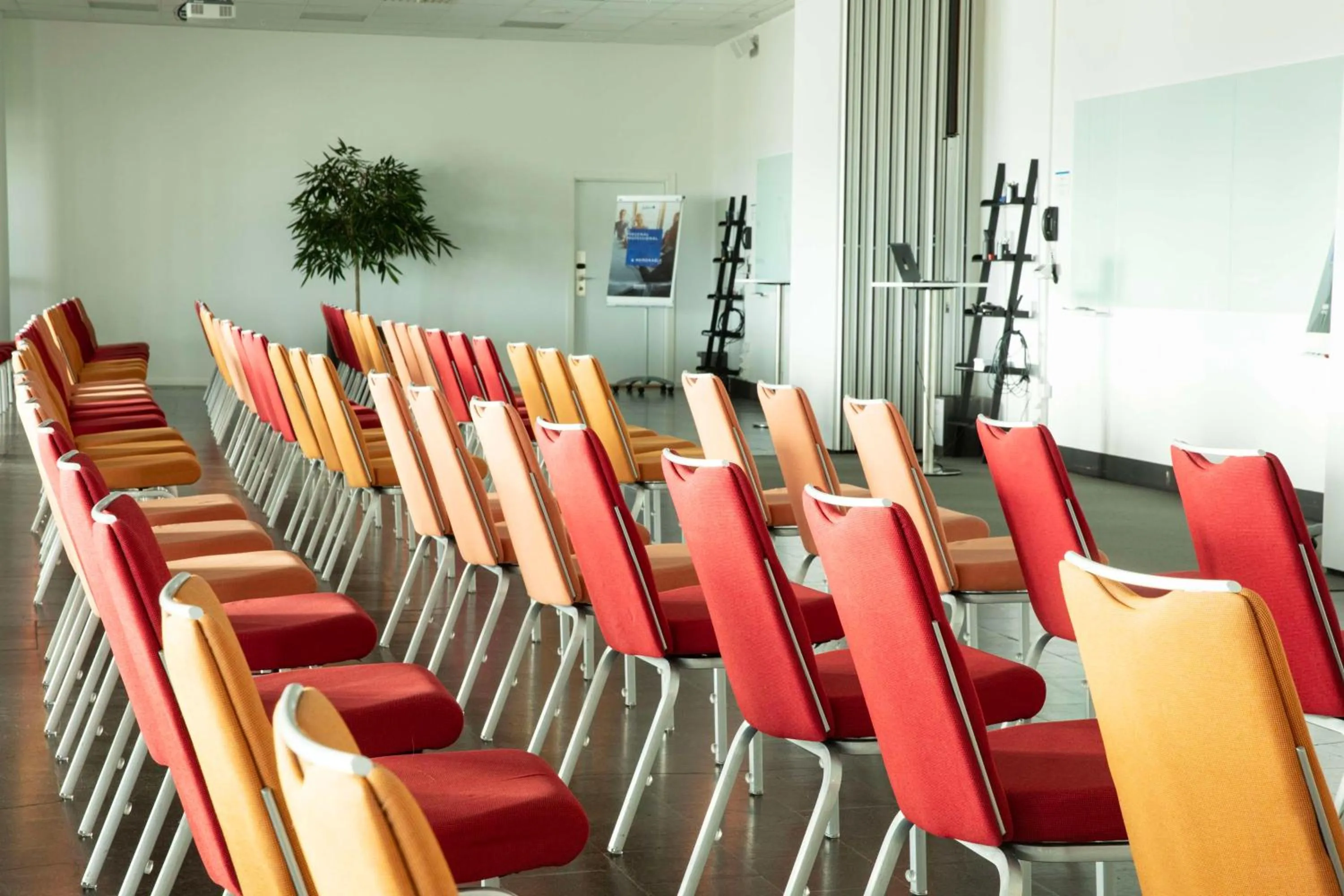 Meeting/conference room in Radisson Blu Airport Terminal Hotel
