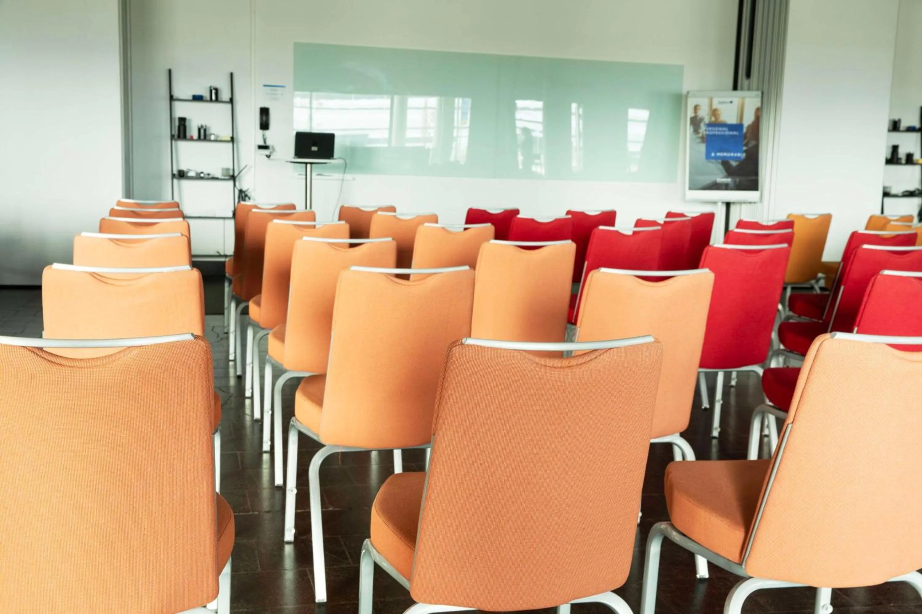 Meeting/conference room in Radisson Blu Airport Terminal Hotel