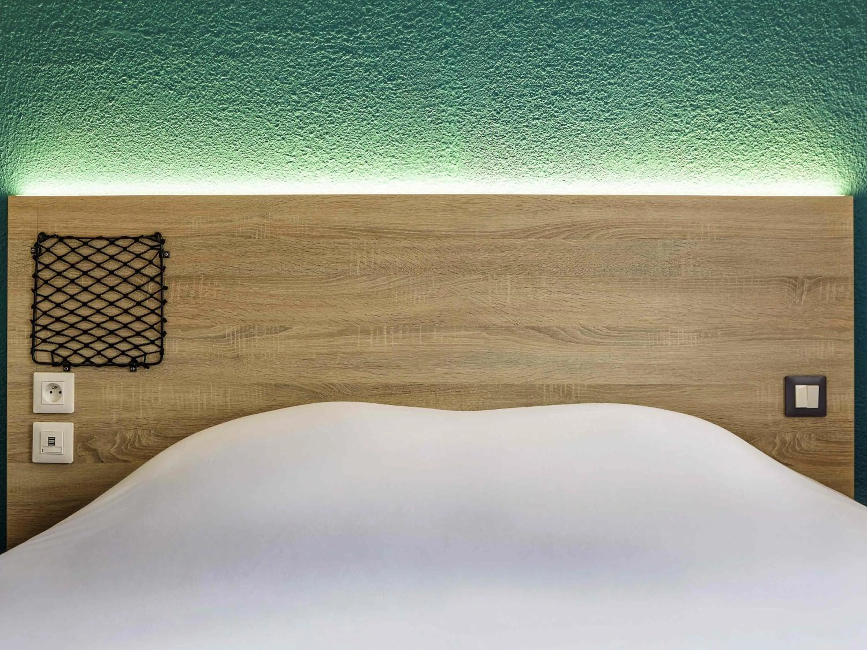 Bedroom, Bed in HotelF1 Bourges Le Subdray