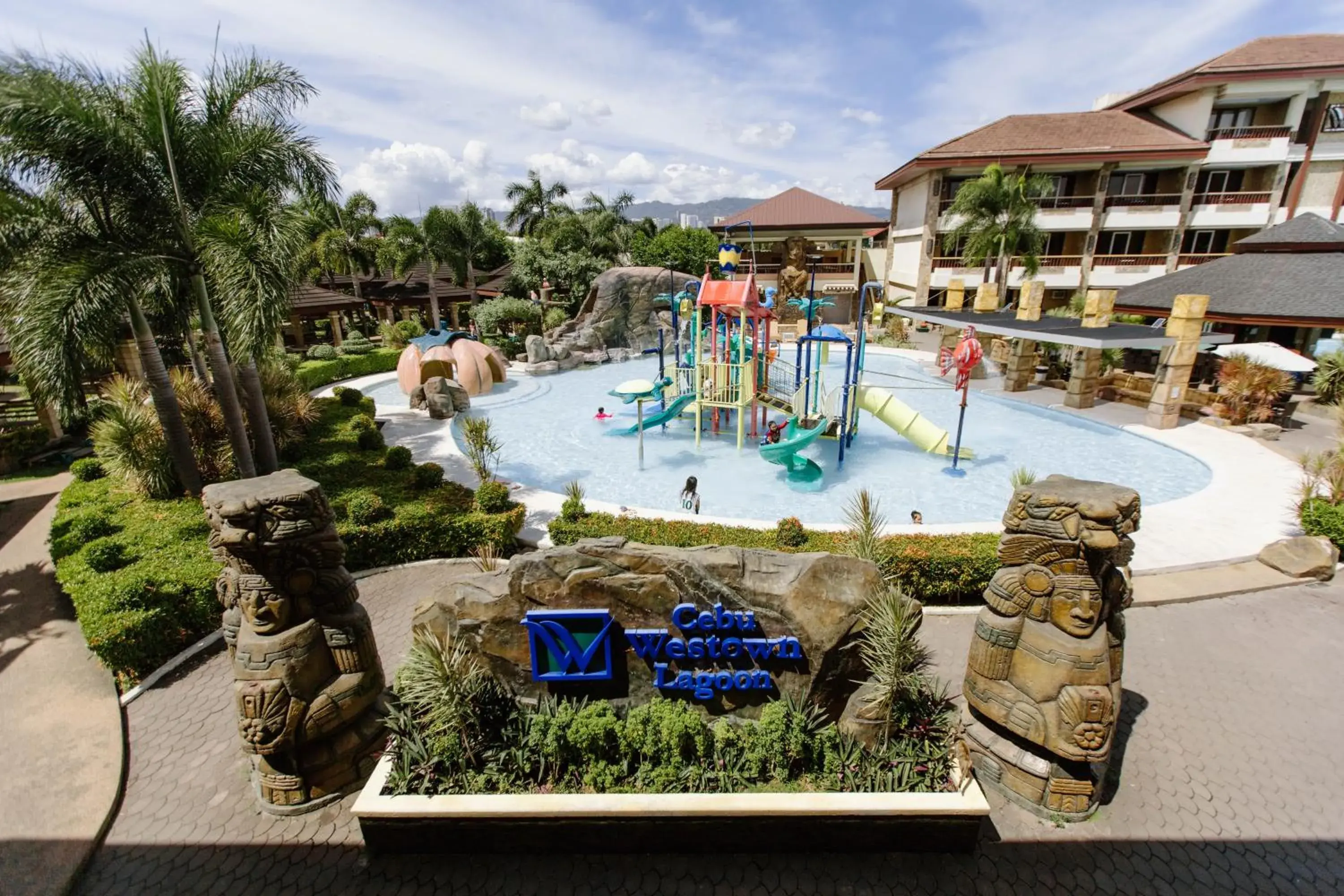 Property building in Cebu Westown Lagoon - South Wing Property building in Cebu Westown Lagoon - South Wing