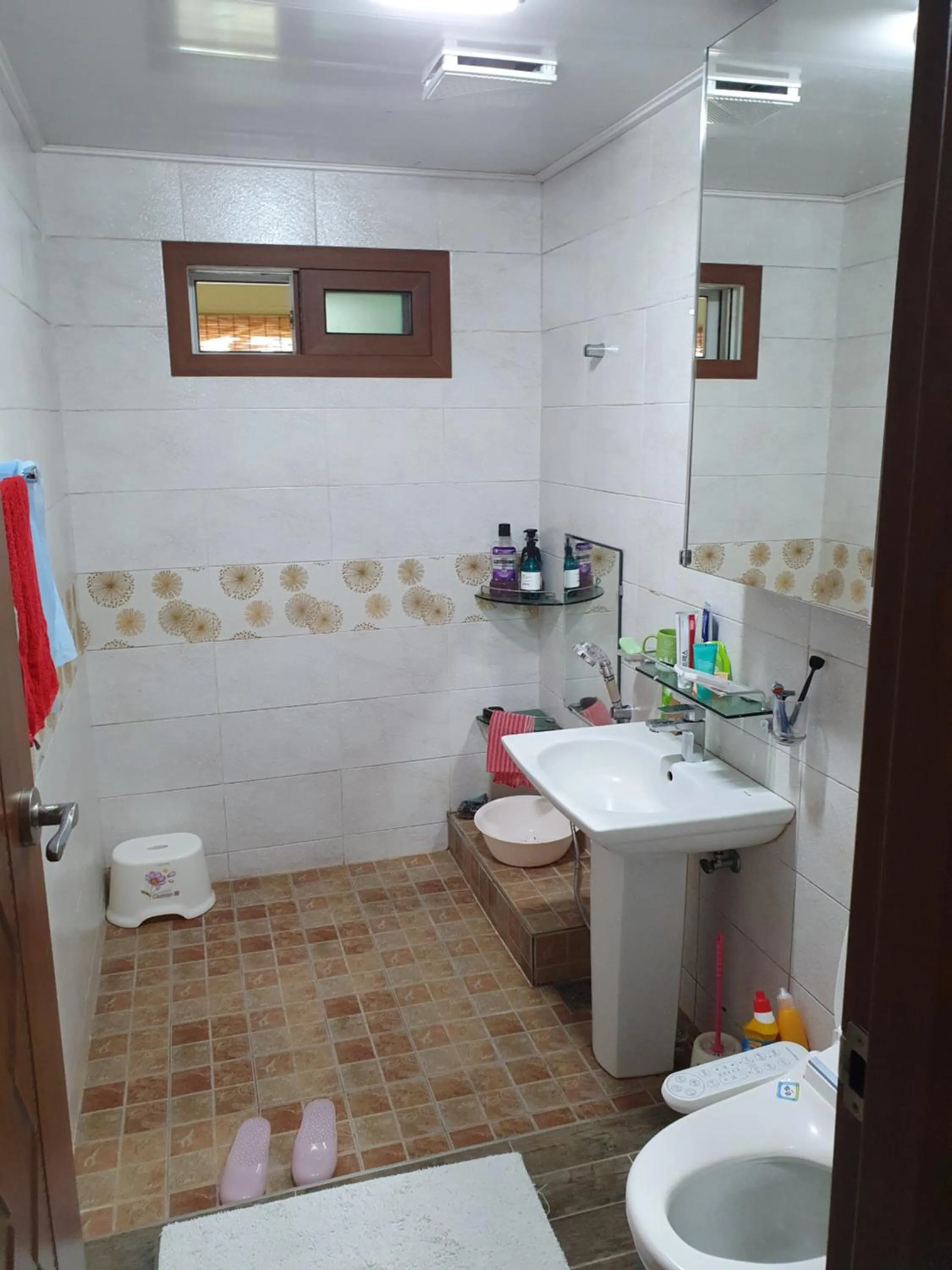 Bathroom in Oasis Pension