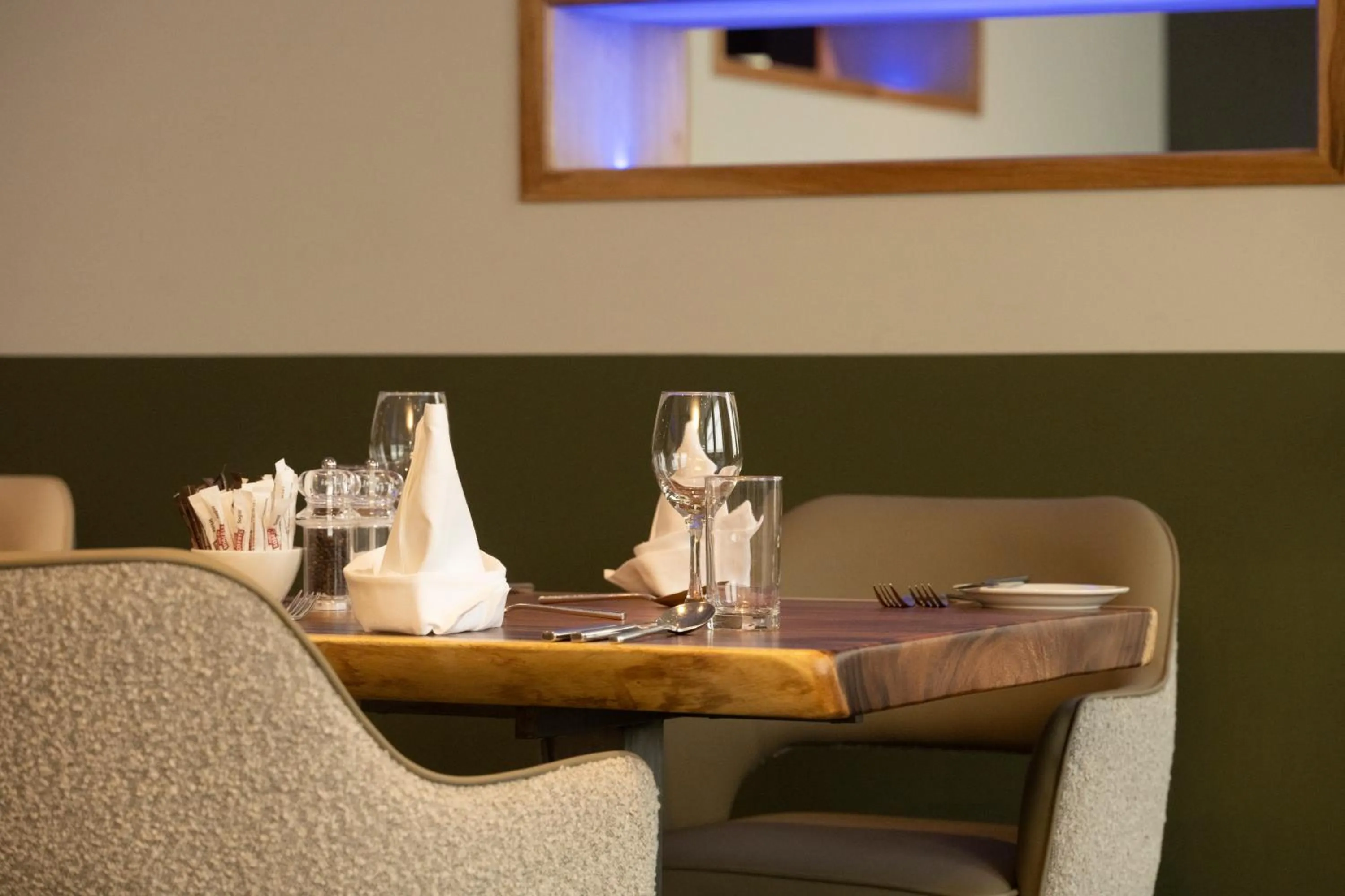 Restaurant/places to eat in The Kenmare Bay Hotel & Luxury Lodges Resort