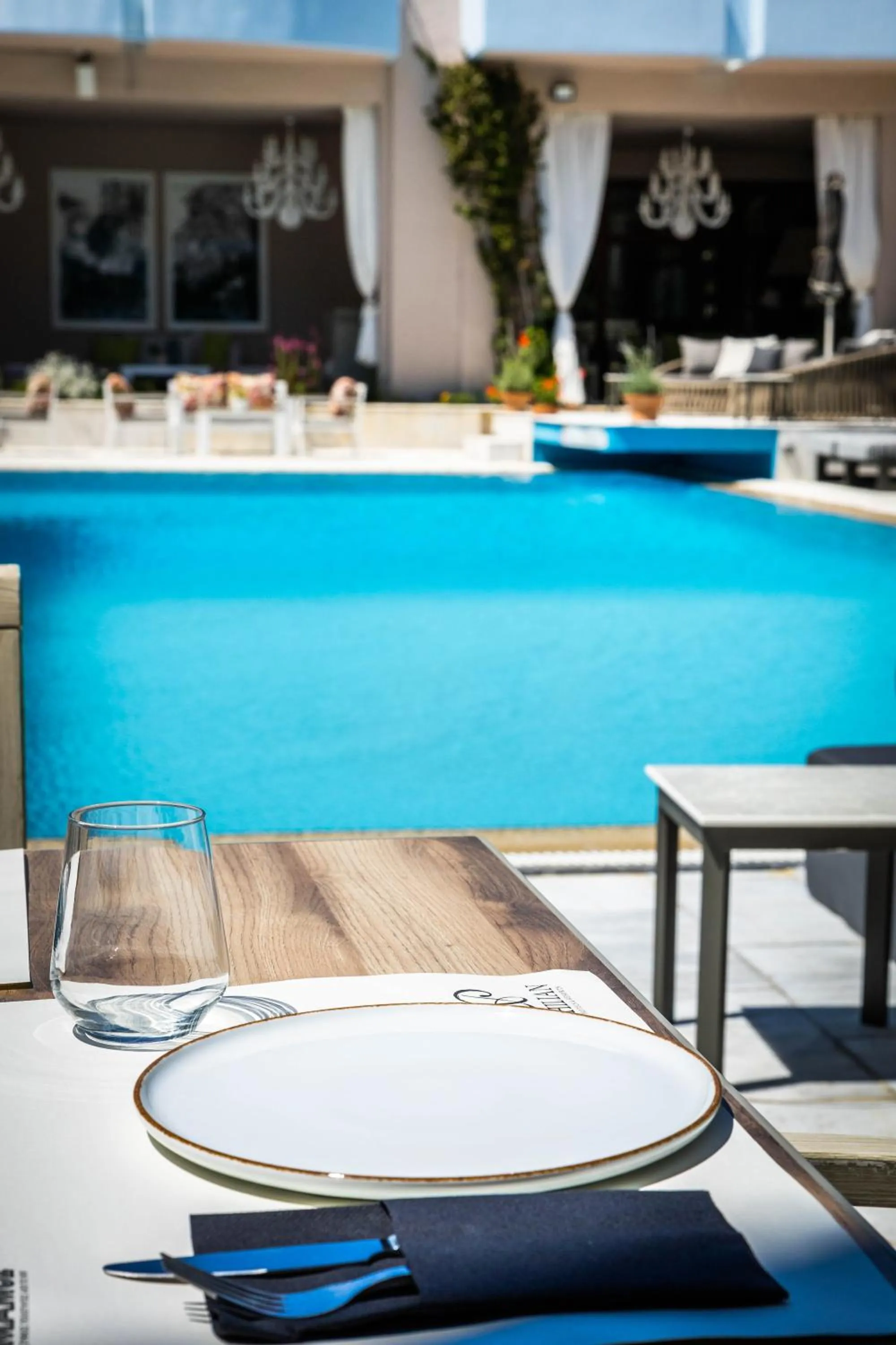 Swimming pool in La Piscine Art Hotel, Philian Hotels and Resorts