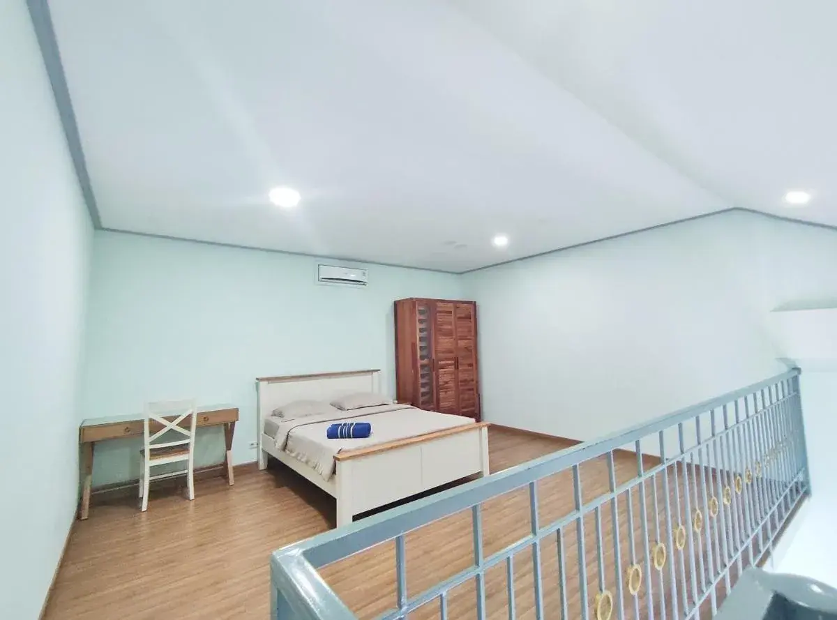 Bed in Urbanest Inn House TB Simatupang Bed in Urbanest Inn House TB Simatupang