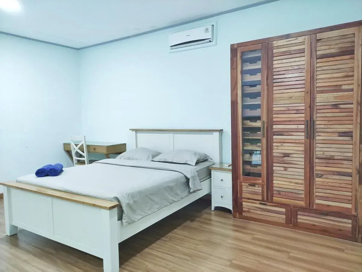 Bed in Urbanest Inn House TB Simatupang Bed in Urbanest Inn House TB Simatupang