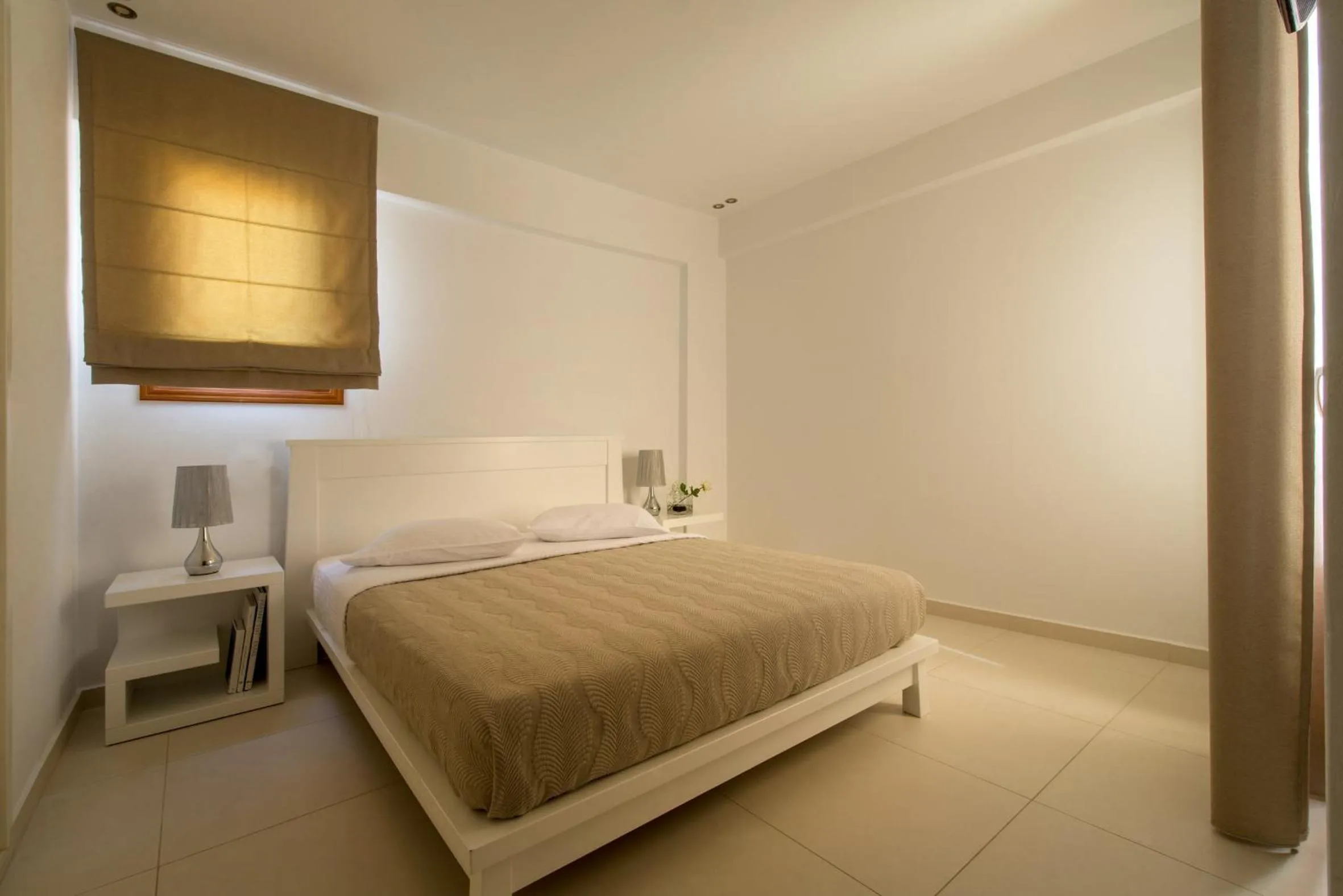 Photo of the whole room, Bed in Anamnesis City Spa