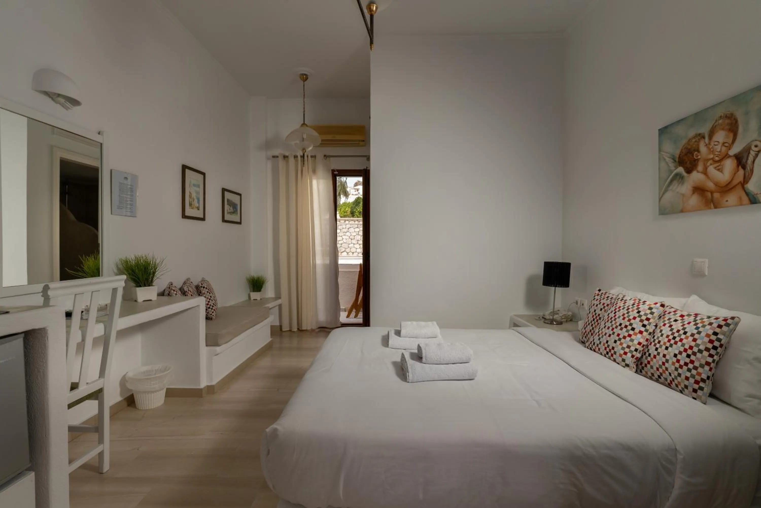 Bed in Anamnesis City Spa
