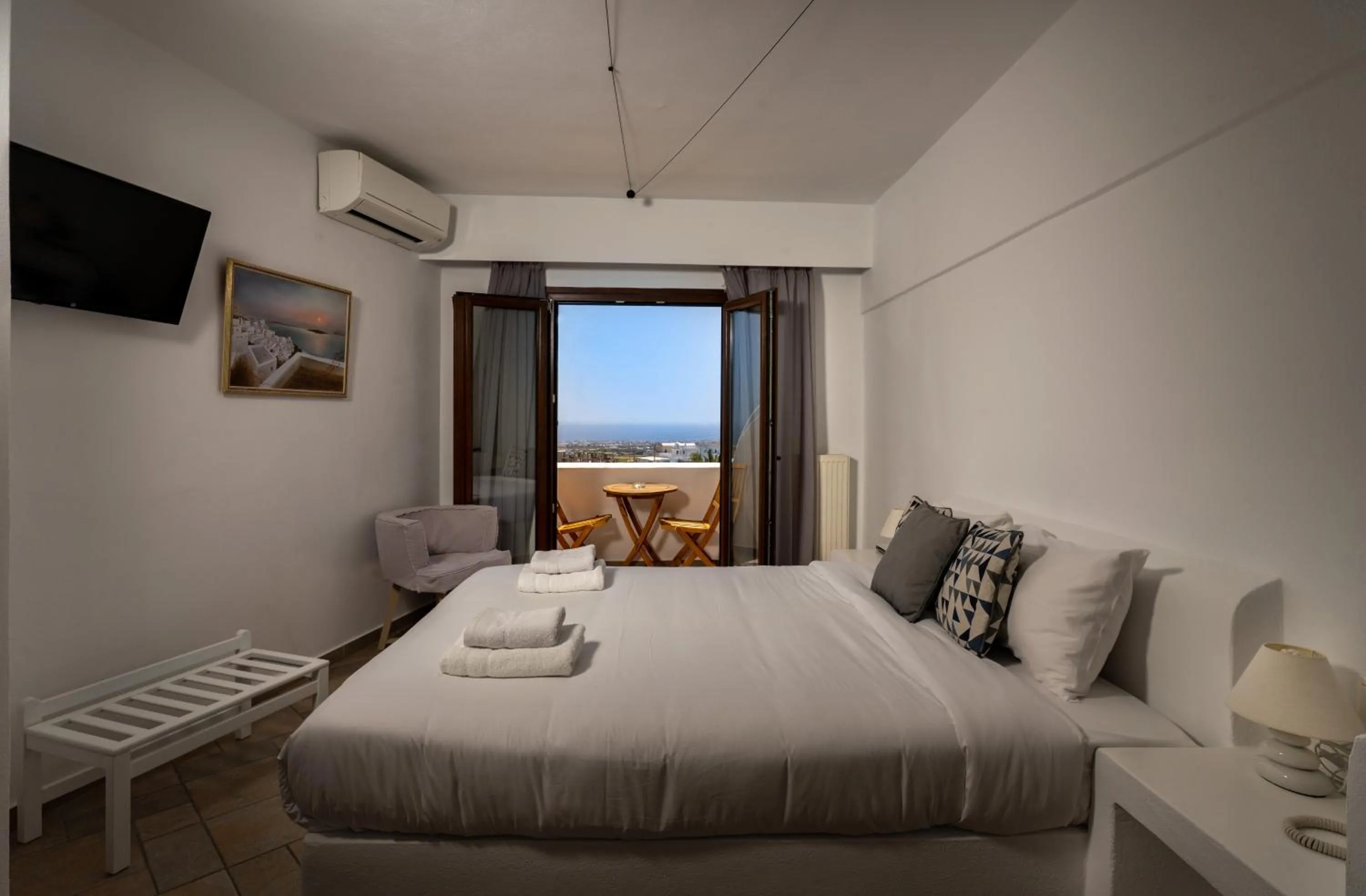 Bed in Anamnesis City Spa