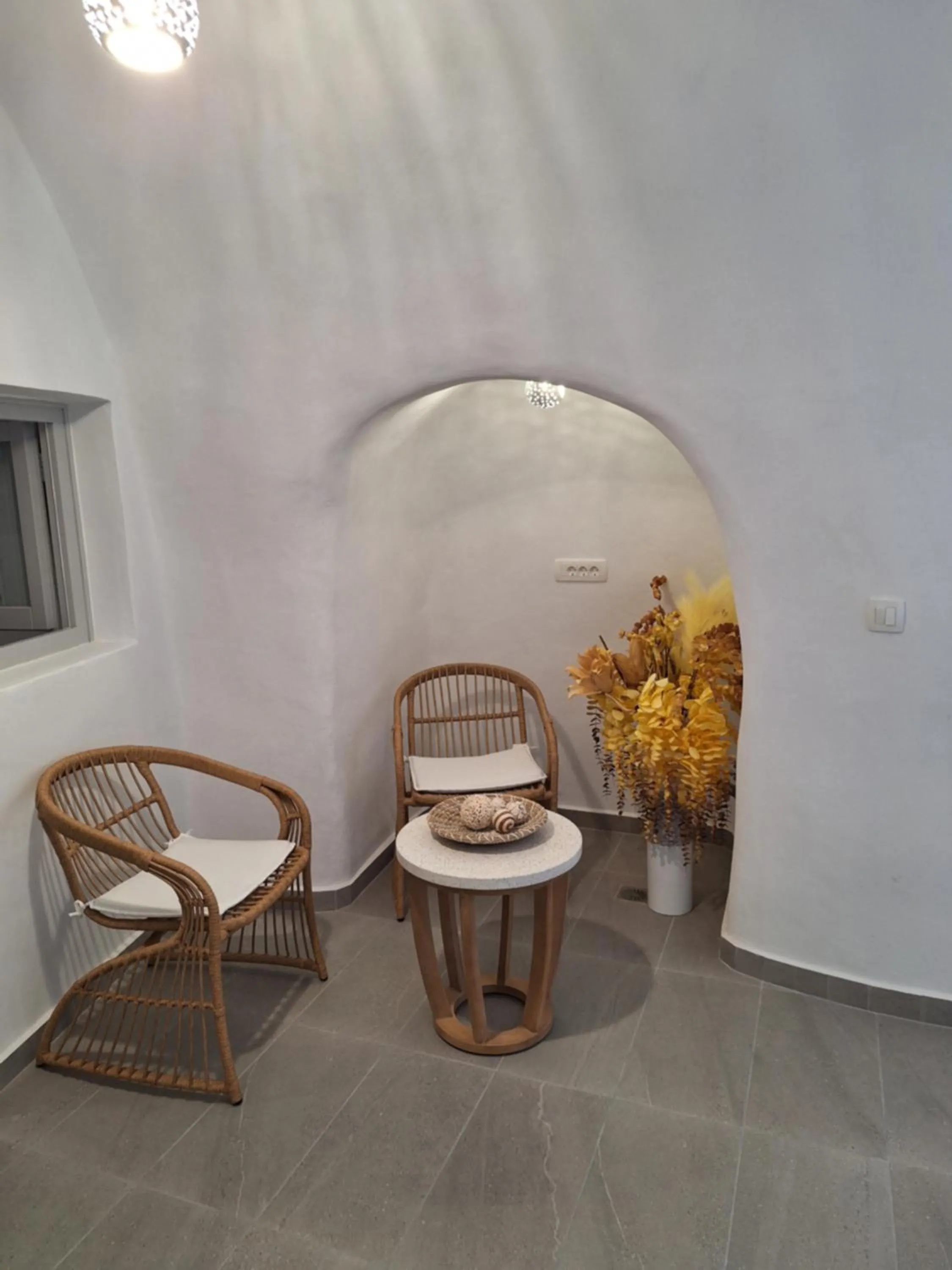 Seating area in Anamnesis City Spa