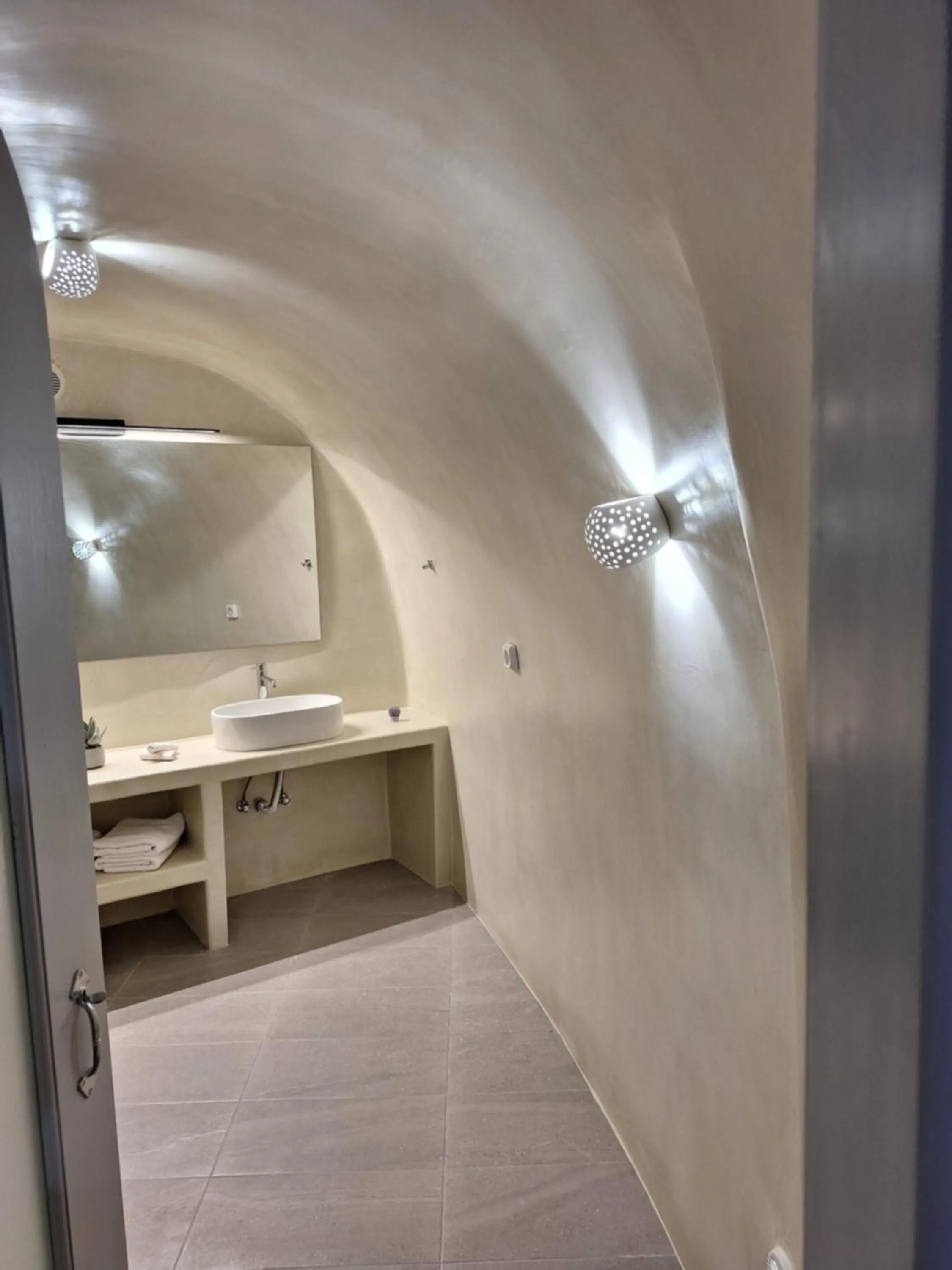 Bathroom in Anamnesis City Spa