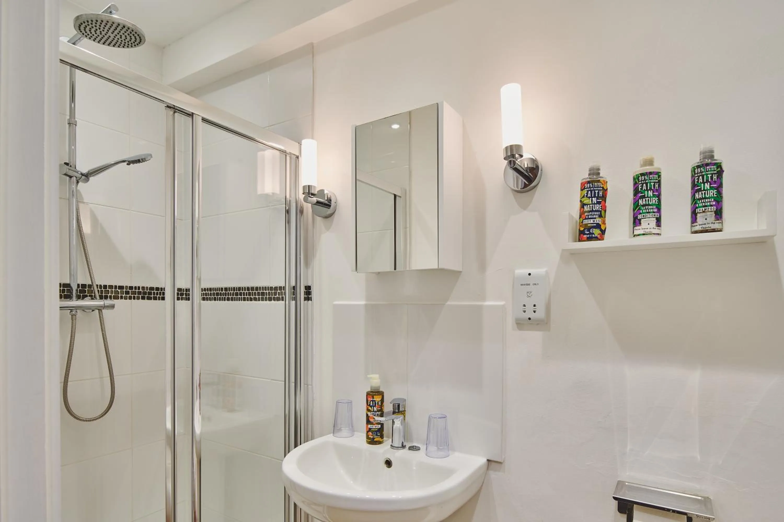 Bathroom in The Lansdowne Guest House