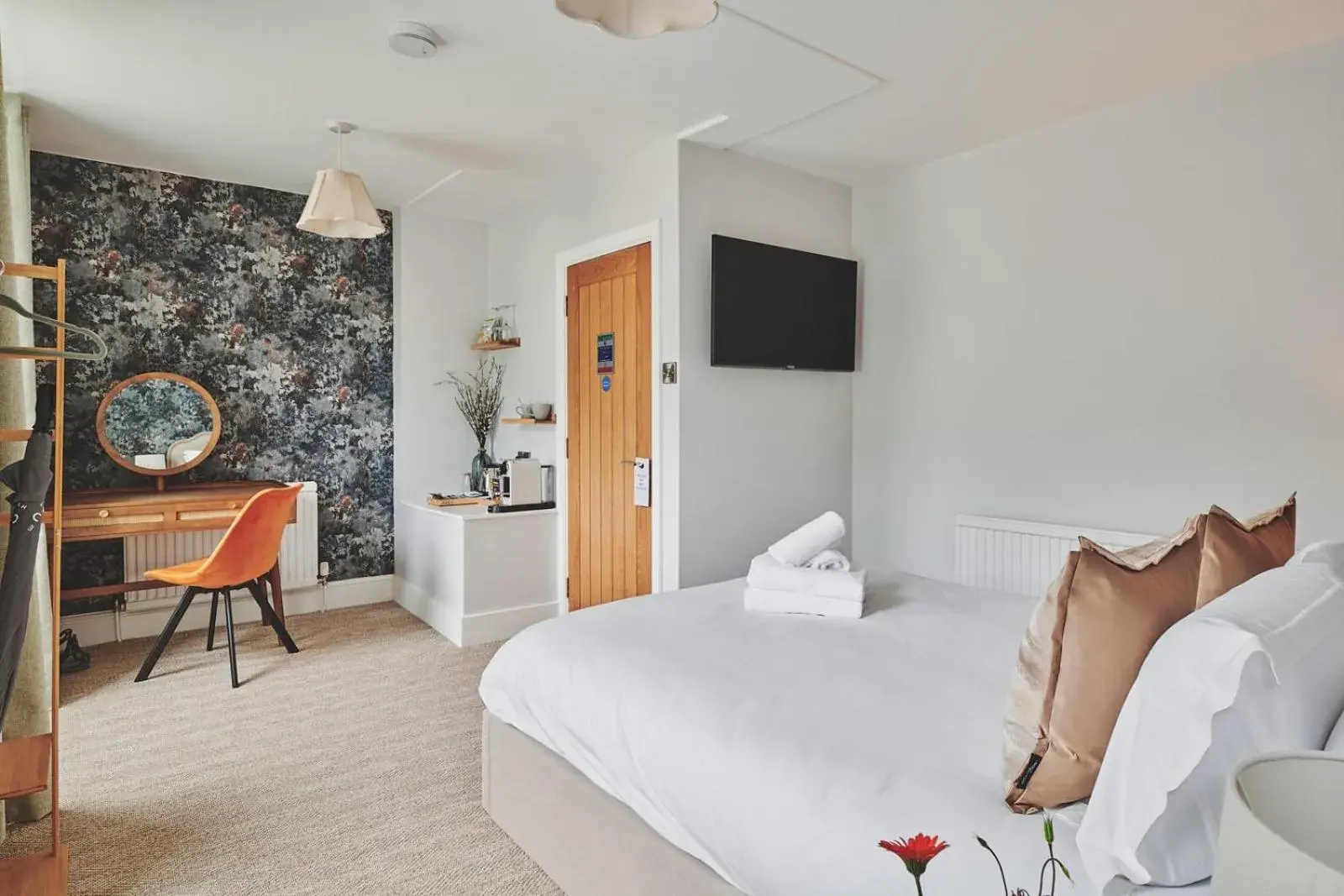 Deluxe King Room in The Lansdowne Guest House Deluxe King Room in The Lansdowne Guest House