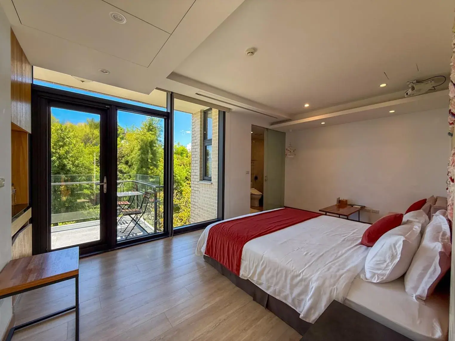 Photo of the whole room, Bed in Villa LOHERB Photo of the whole room, Bed in Villa LOHERB