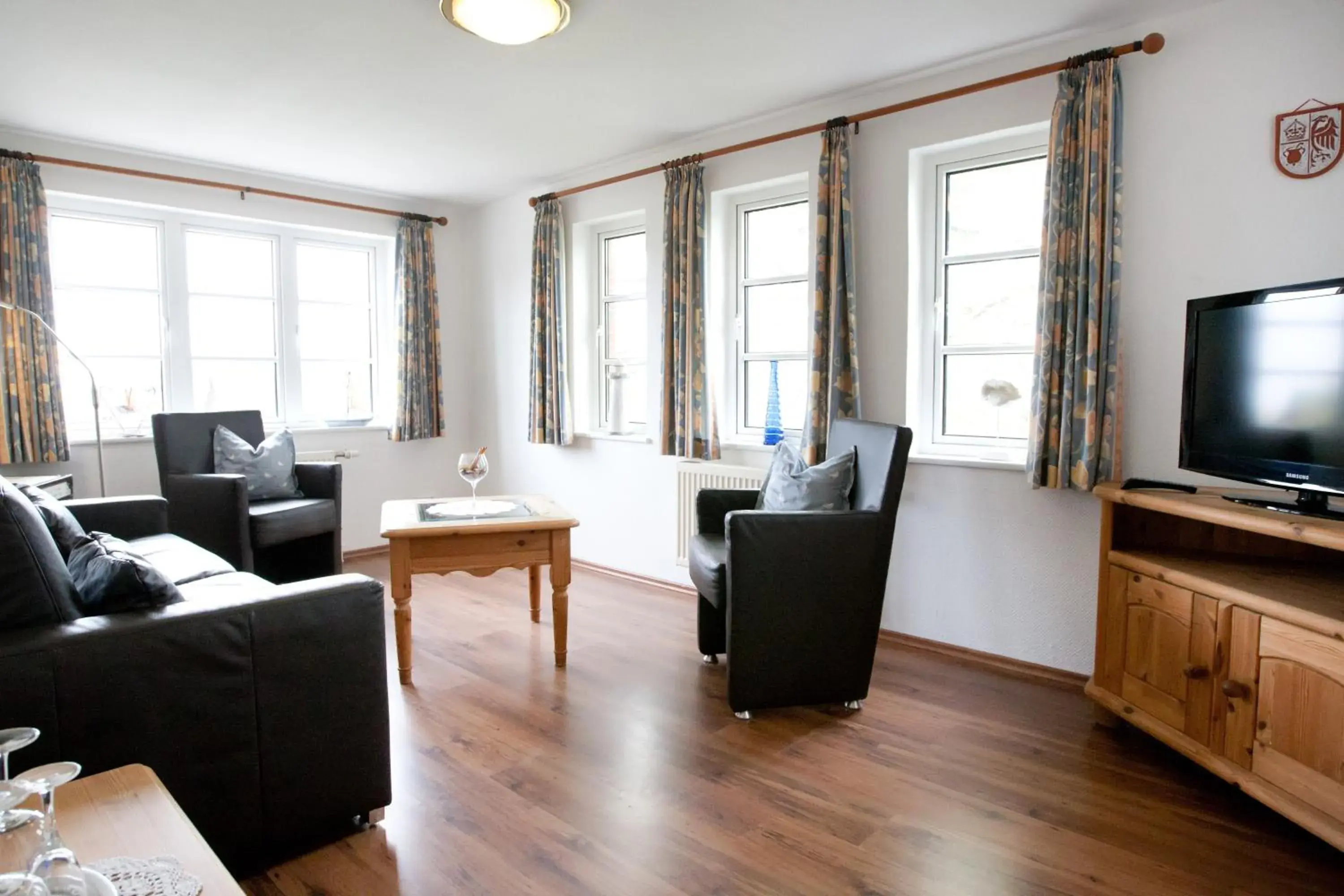 Large Double Room - single occupancy in Hotel Restaurant Friedrichs Large Double Room - single occupancy in Hotel Restaurant Friedrichs