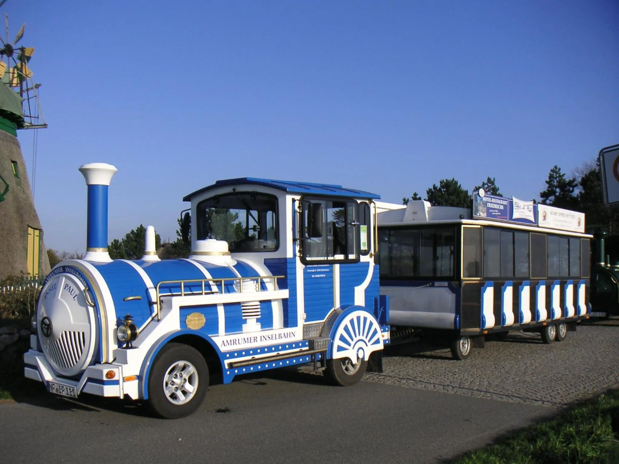 Entertainment in Hotel Restaurant Friedrichs