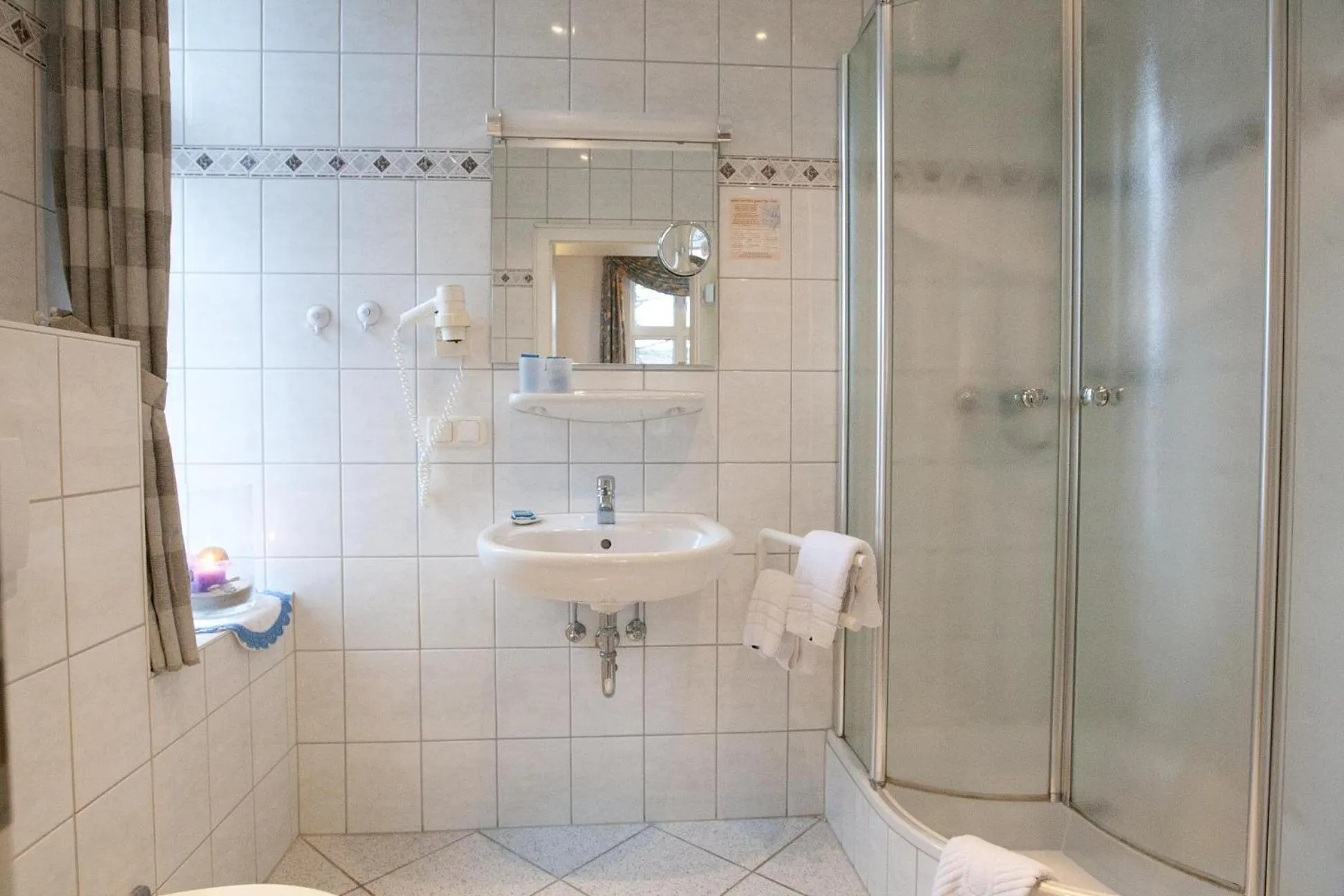 Shower in Hotel Restaurant Friedrichs