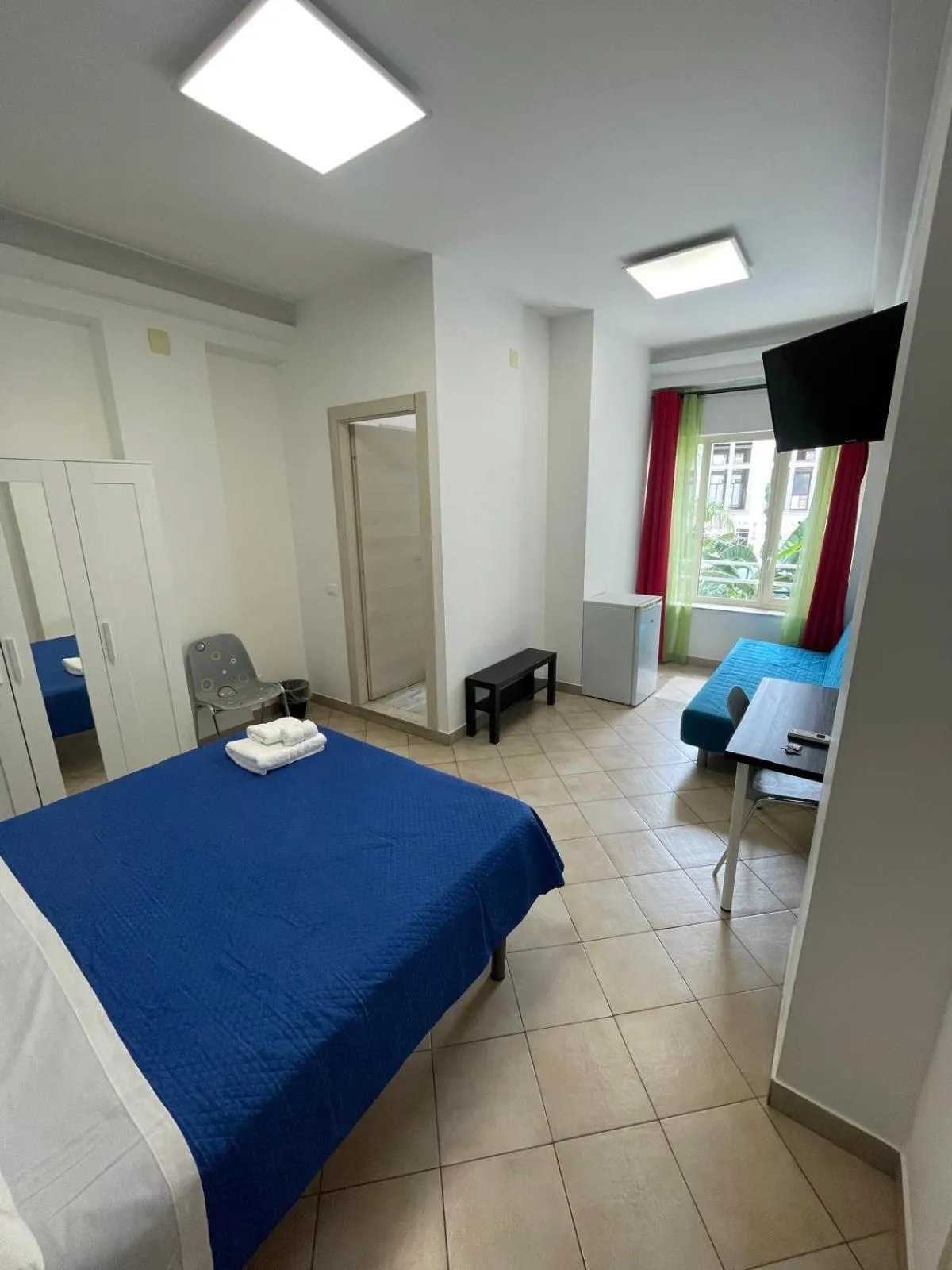 Bedroom, Bed in B&B Into Palermo Rooms vicino al teatro Massimo