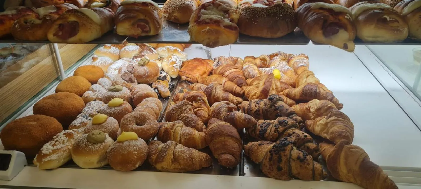 Breakfast in B&B Into Palermo Rooms vicino al teatro Massimo