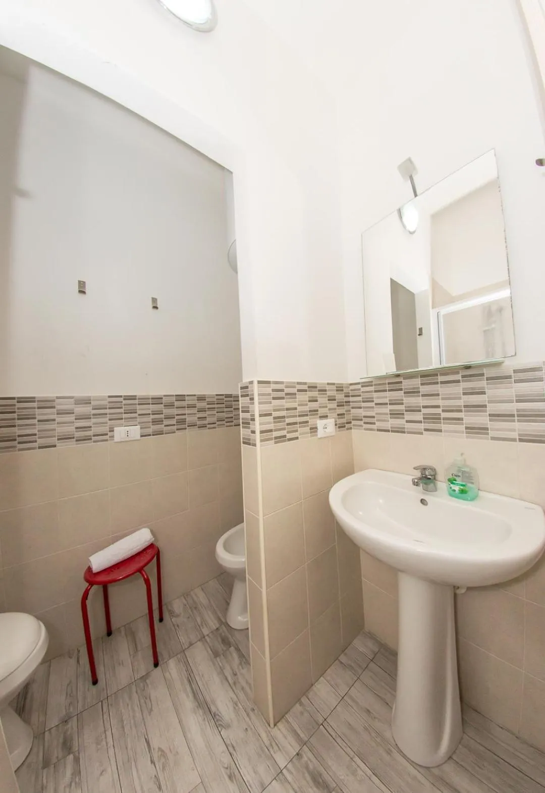 Bathroom in B&B Into Palermo Rooms vicino al teatro Massimo