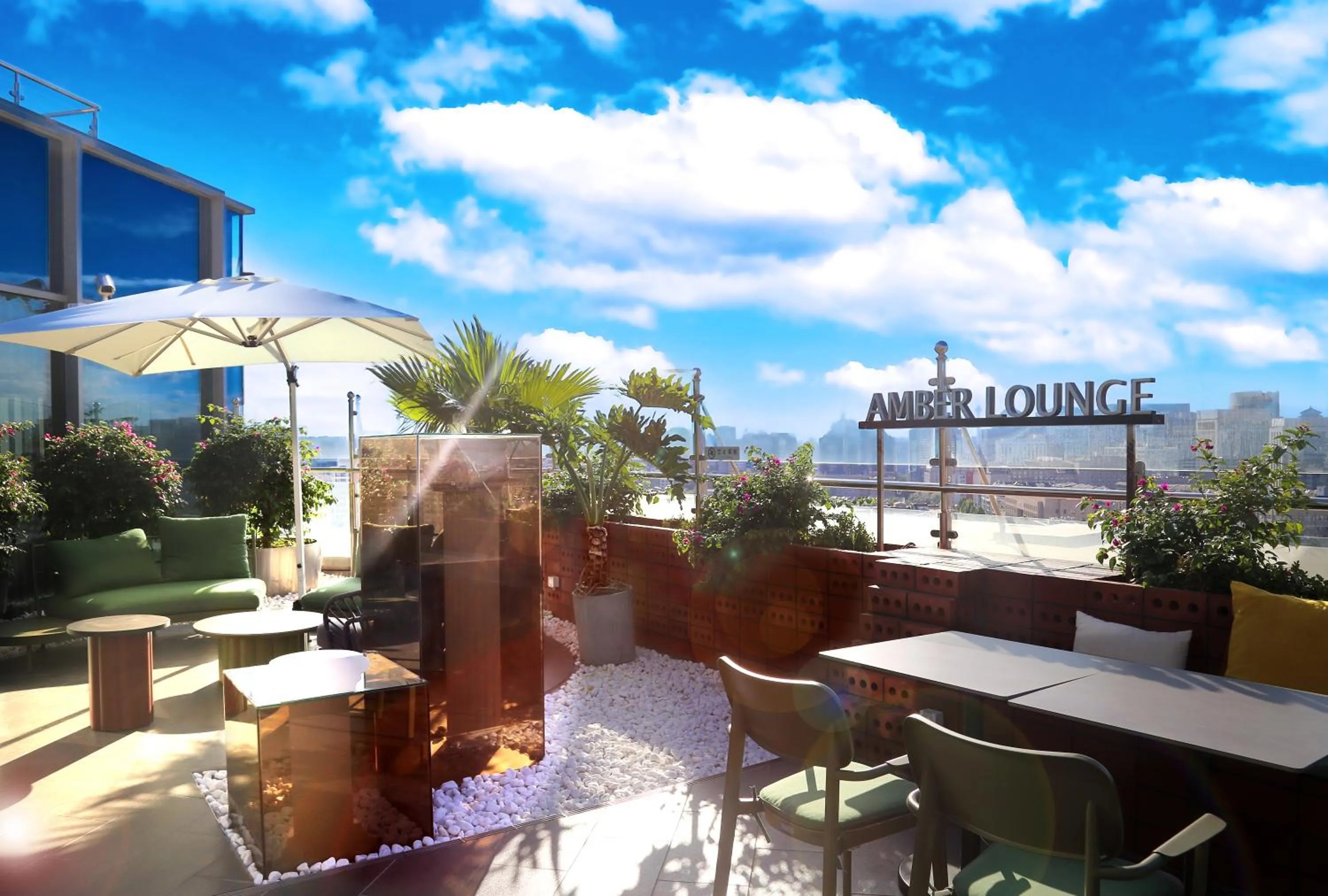 Lounge or bar in Pan Pacific Beijing