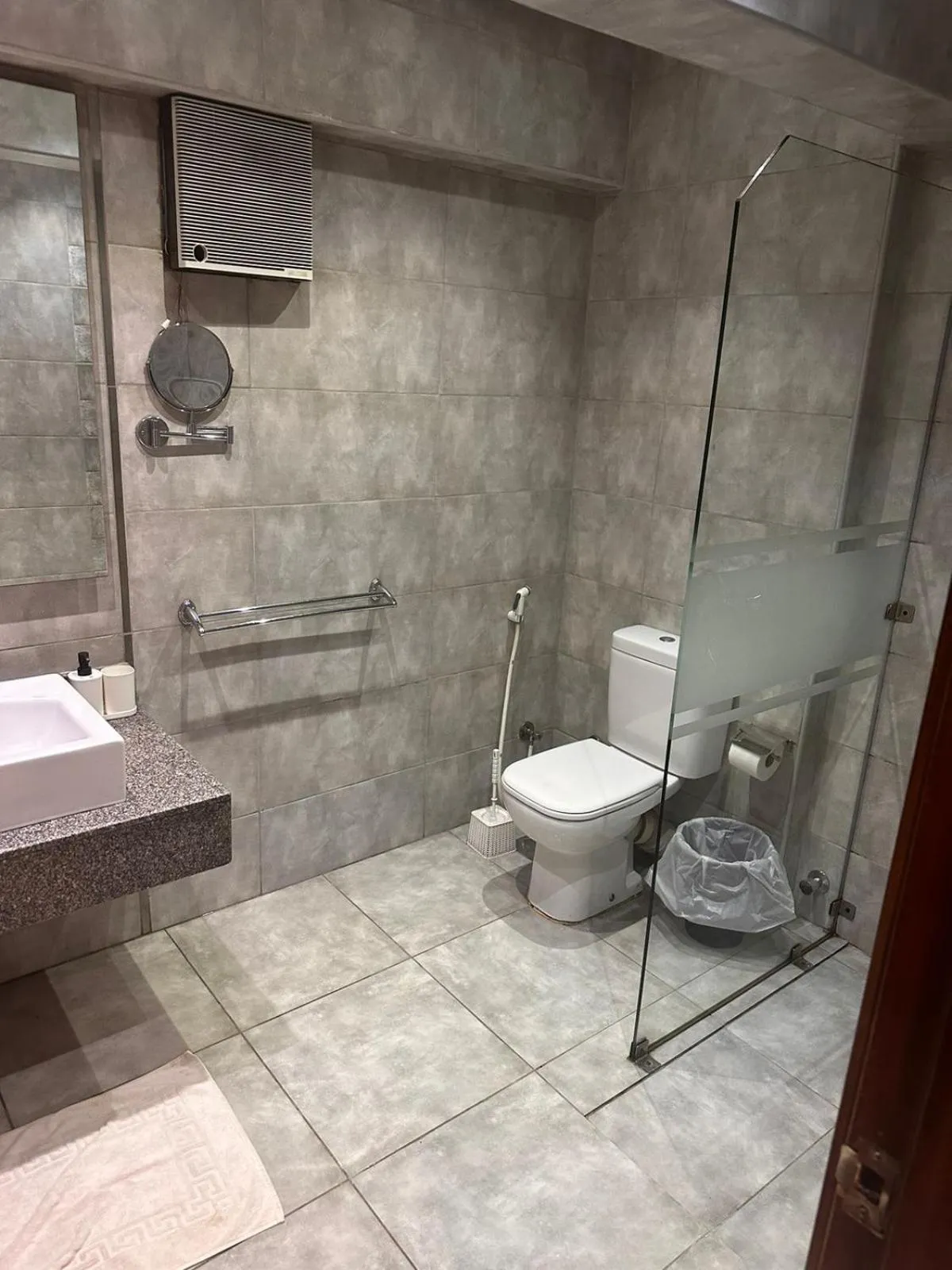 Bathroom in Nakhil Inn Residence