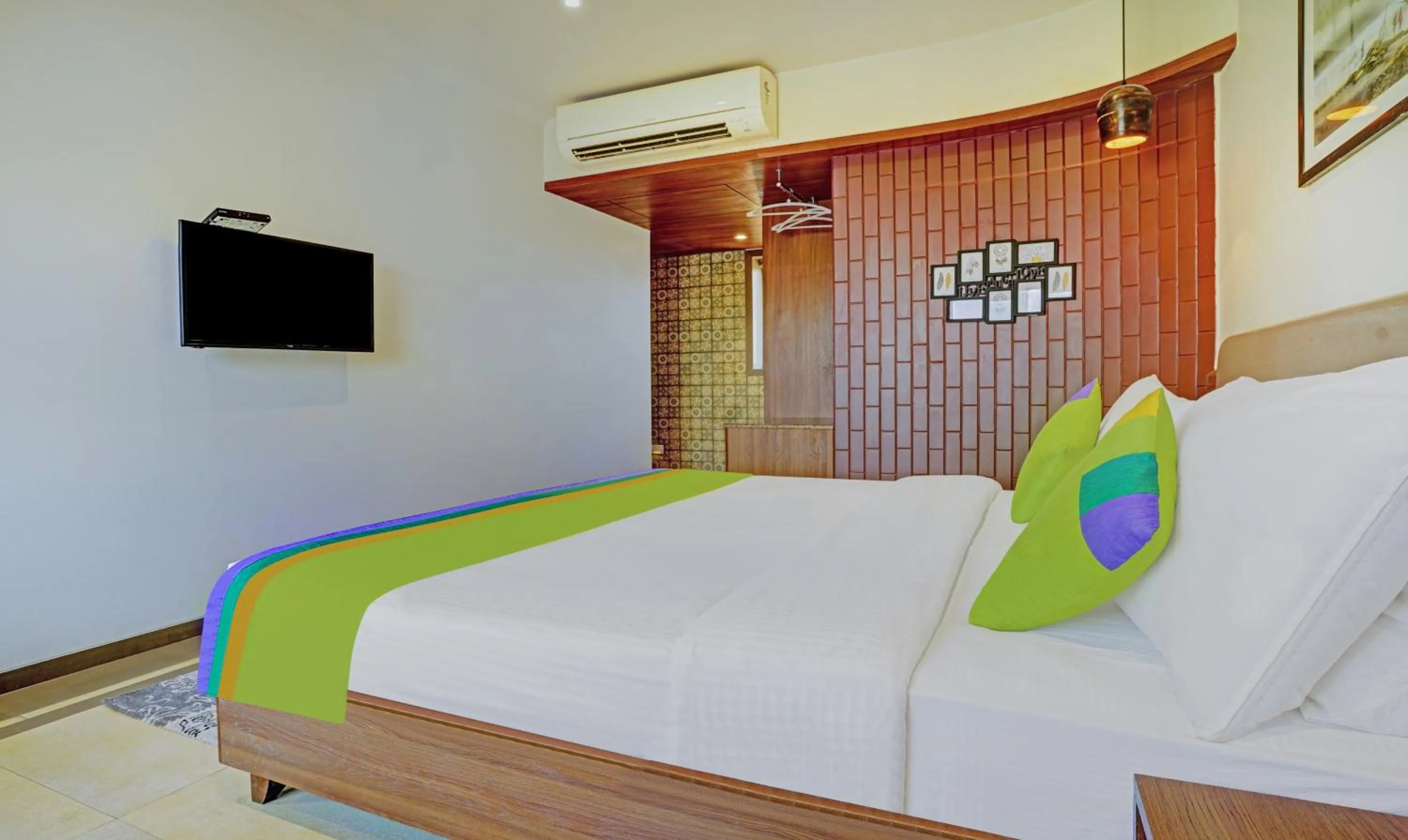 Bedroom, Bed in Treebo Olive Nest