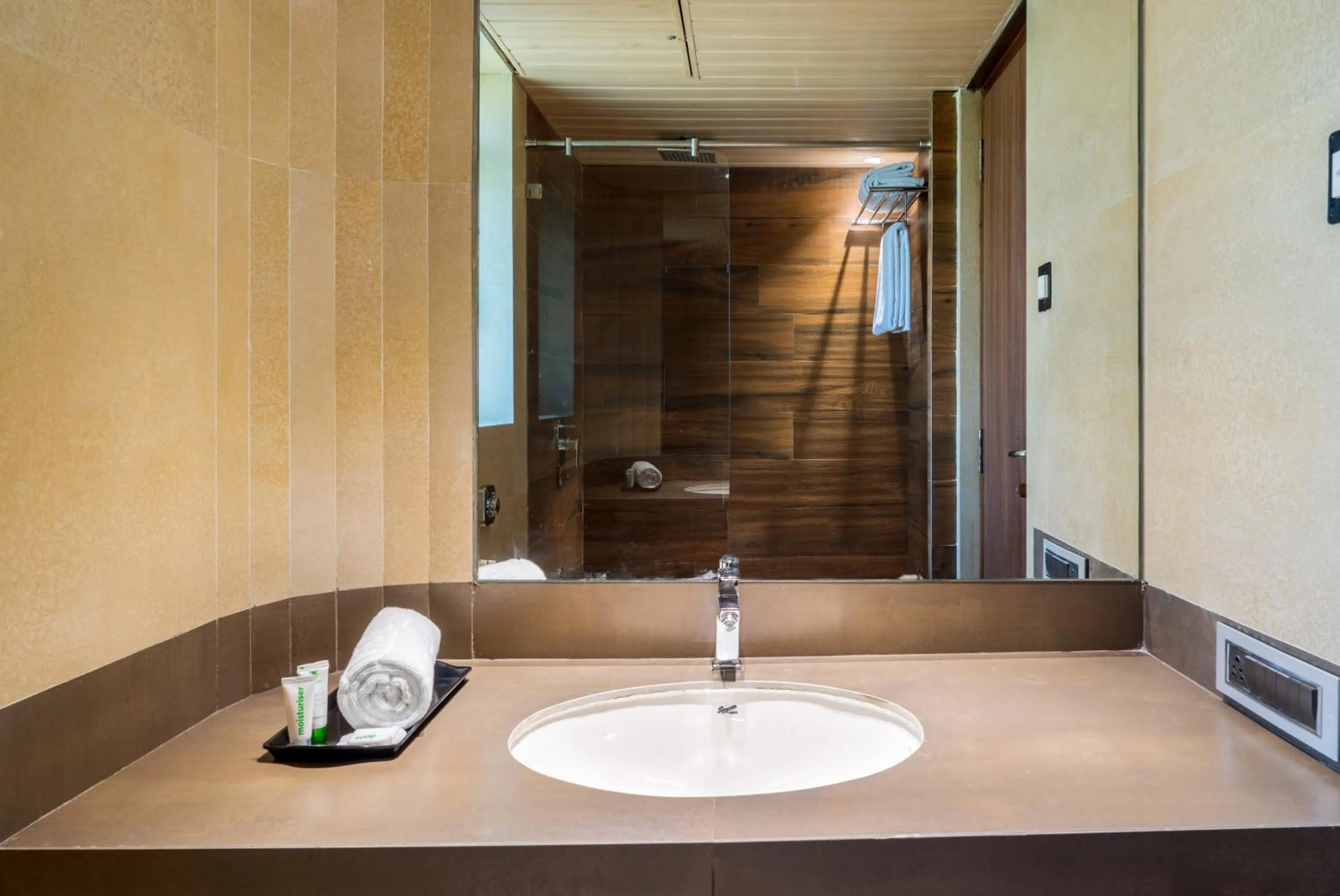 Bathroom in Treebo Olive Nest