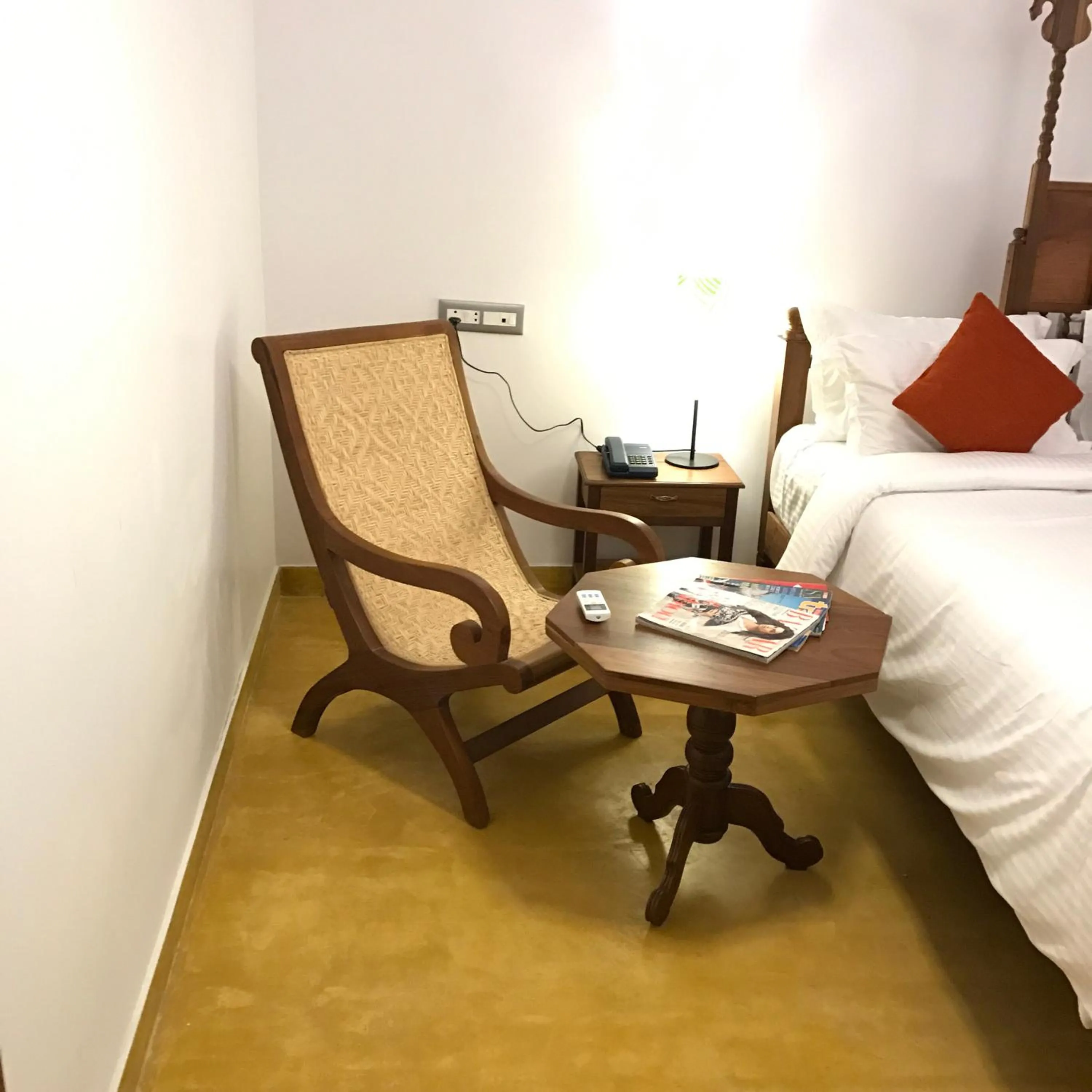 Seating area, Bed in Villa Krish
