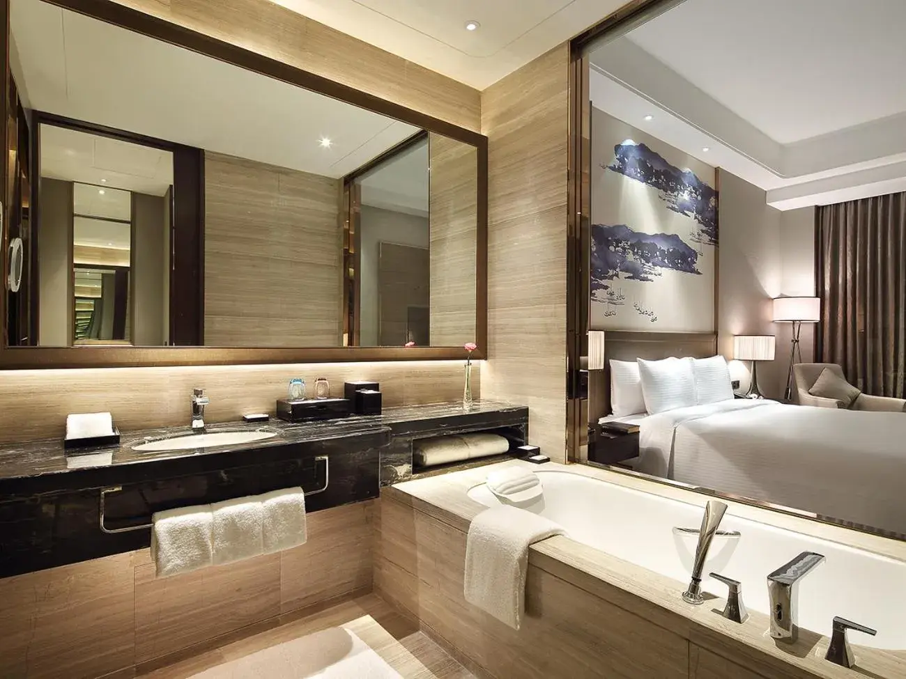 Shower, Bed in Wanda Realm Neijiang Shower, Bed in Wanda Realm Neijiang