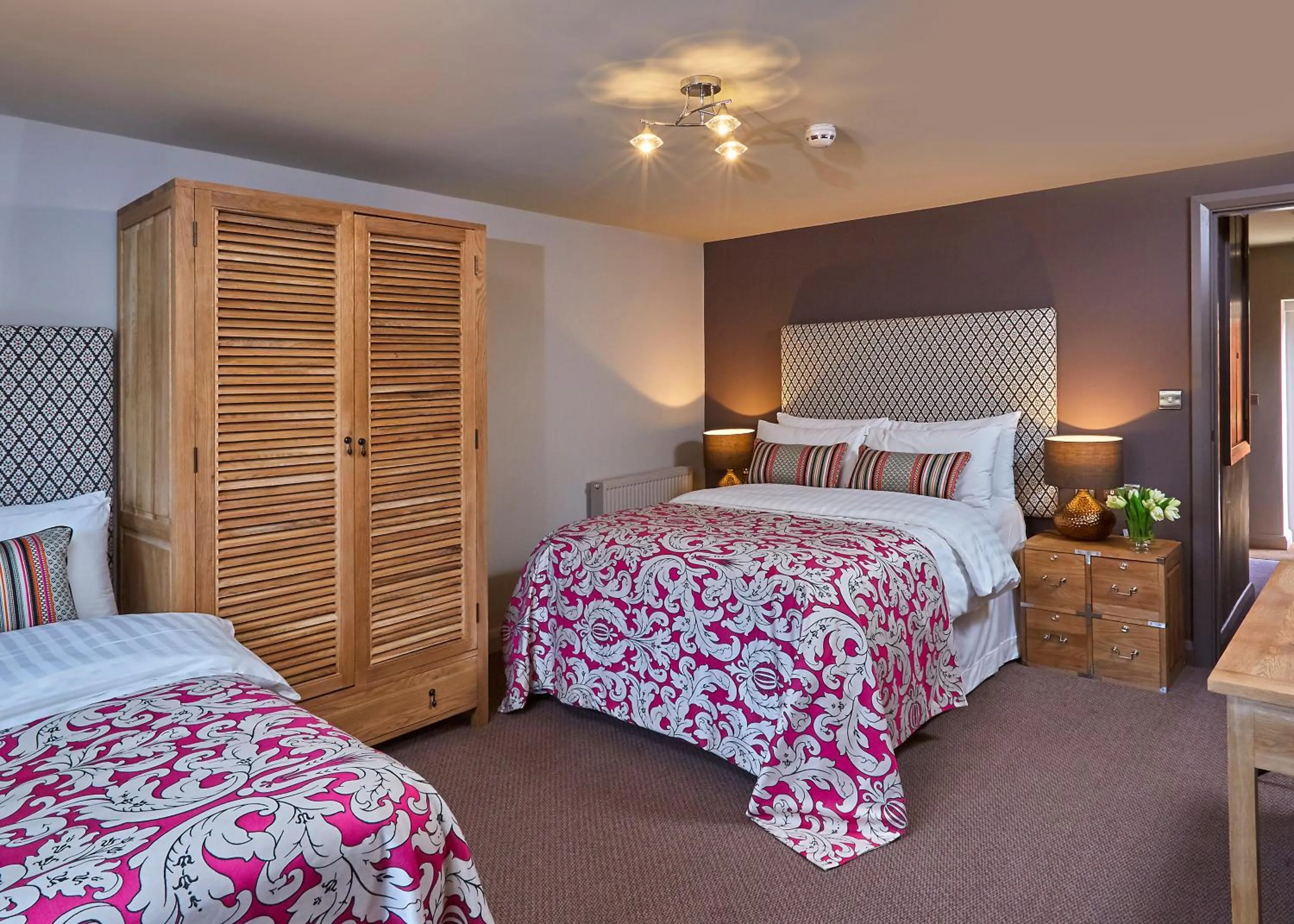 Bed in The White Hart at Lydgate