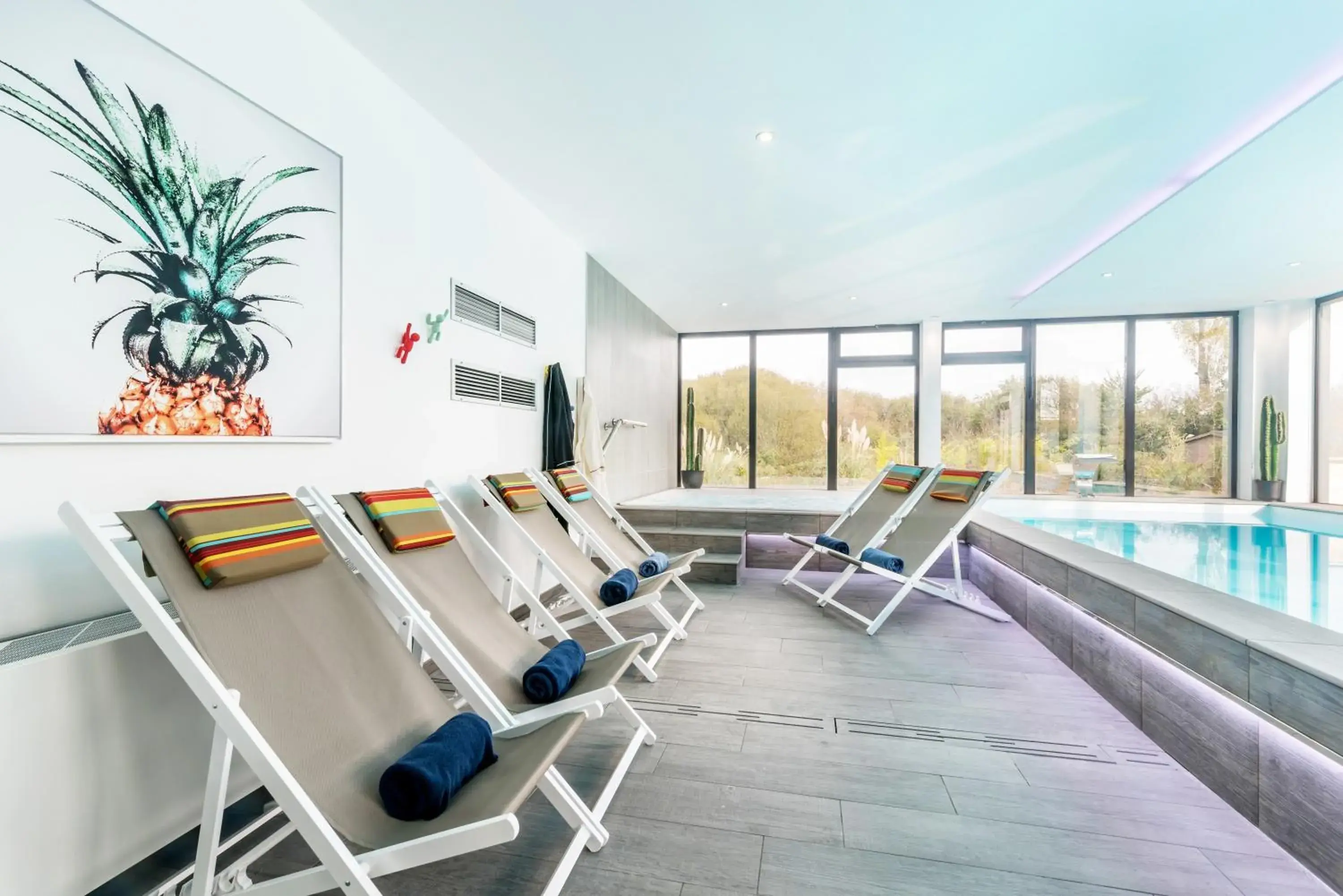 Swimming pool in Carnac Lodge Hotel & Spa Swimming pool in Carnac Lodge Hotel & Spa